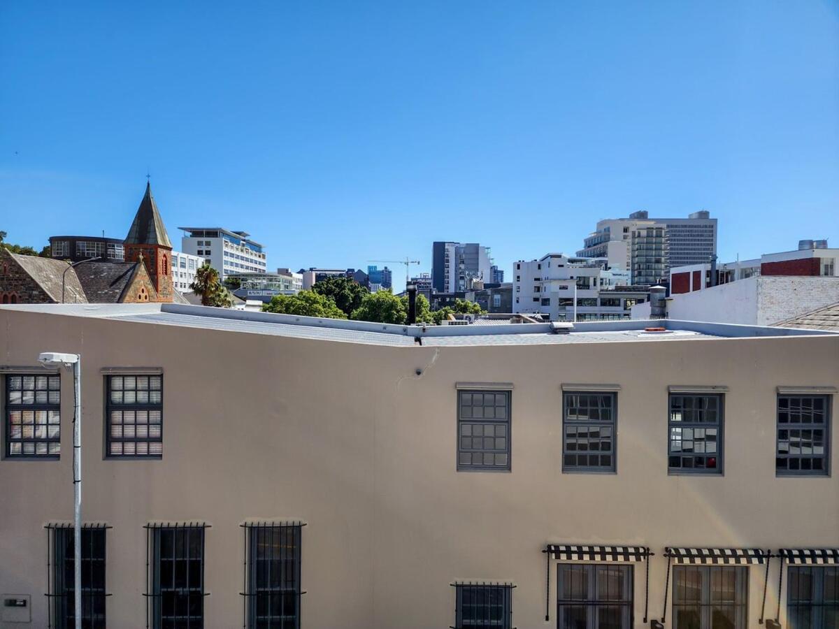 1 Bed Retreat Apartment *