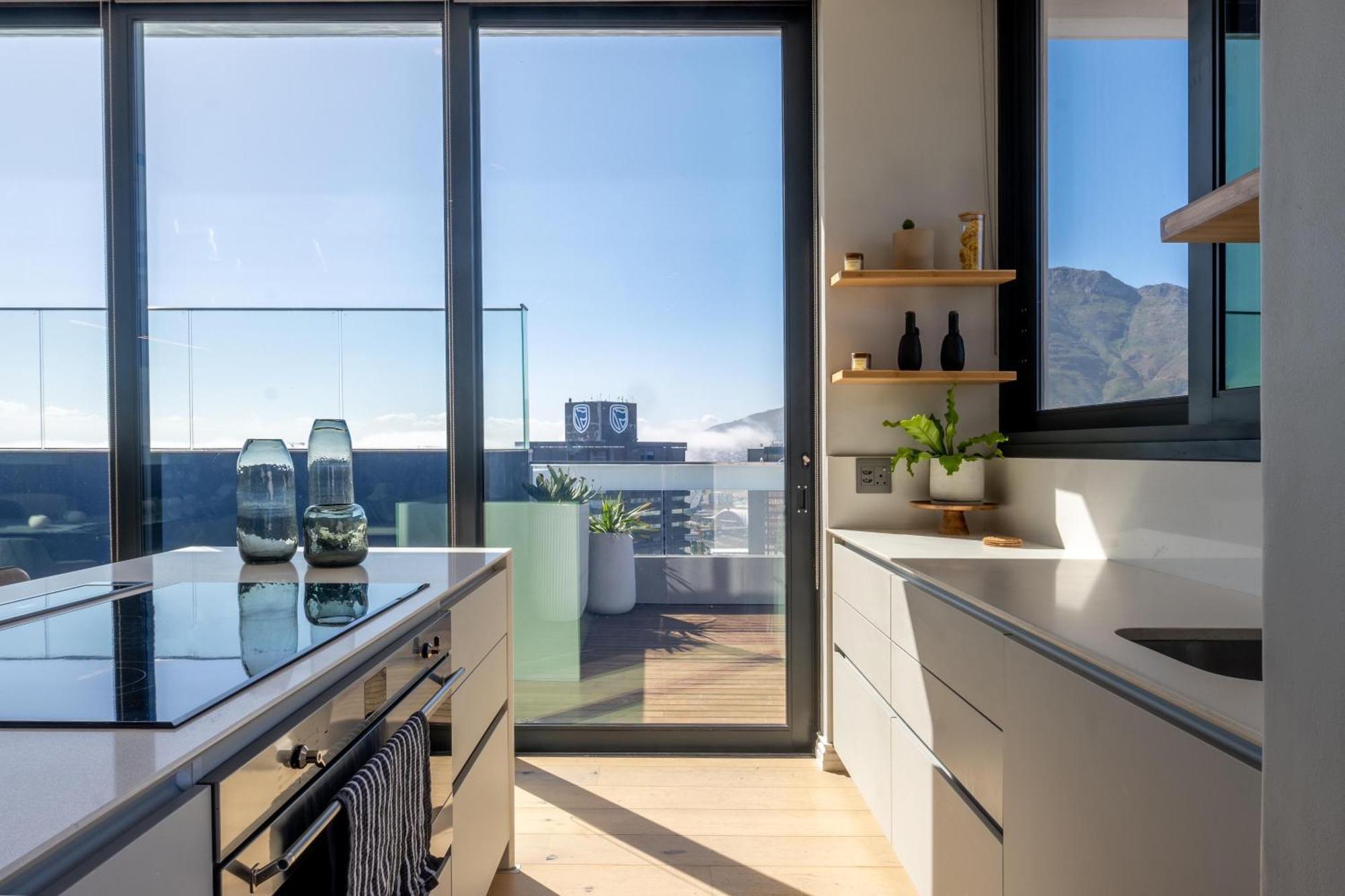Highest Penthouse In - Pool And Panoramic Views *