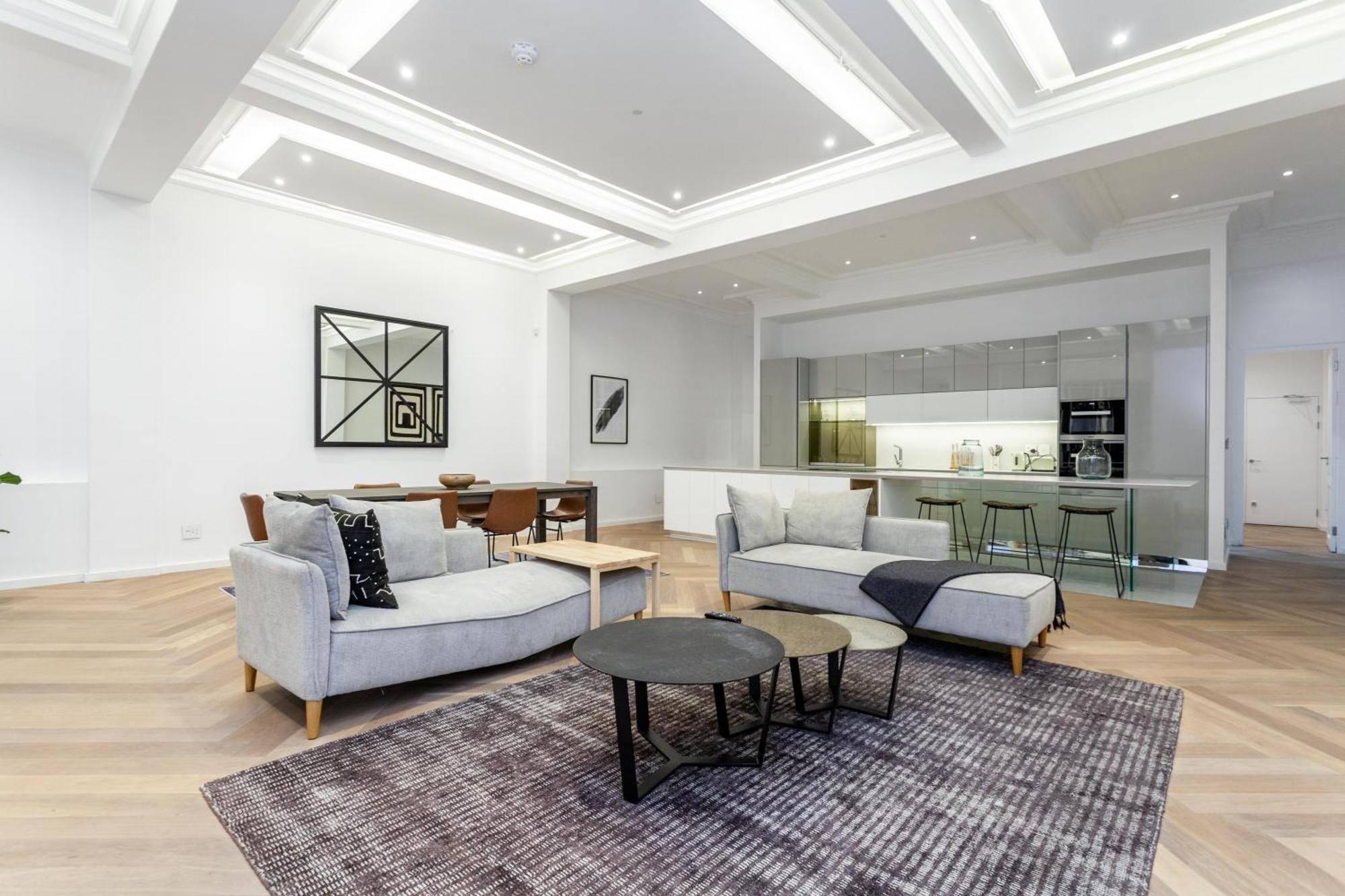 Address On Adderley Luxurious Apartment