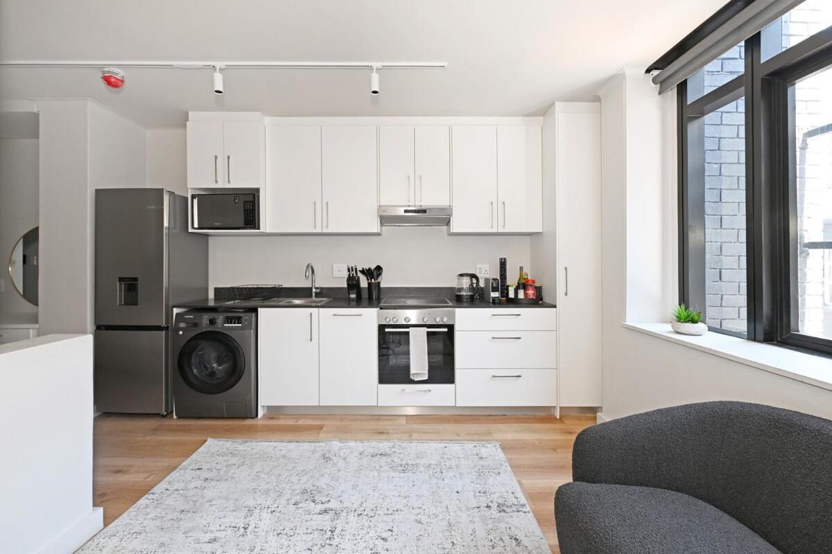Apartment Halo - Sleek Urban At The Tokyo *