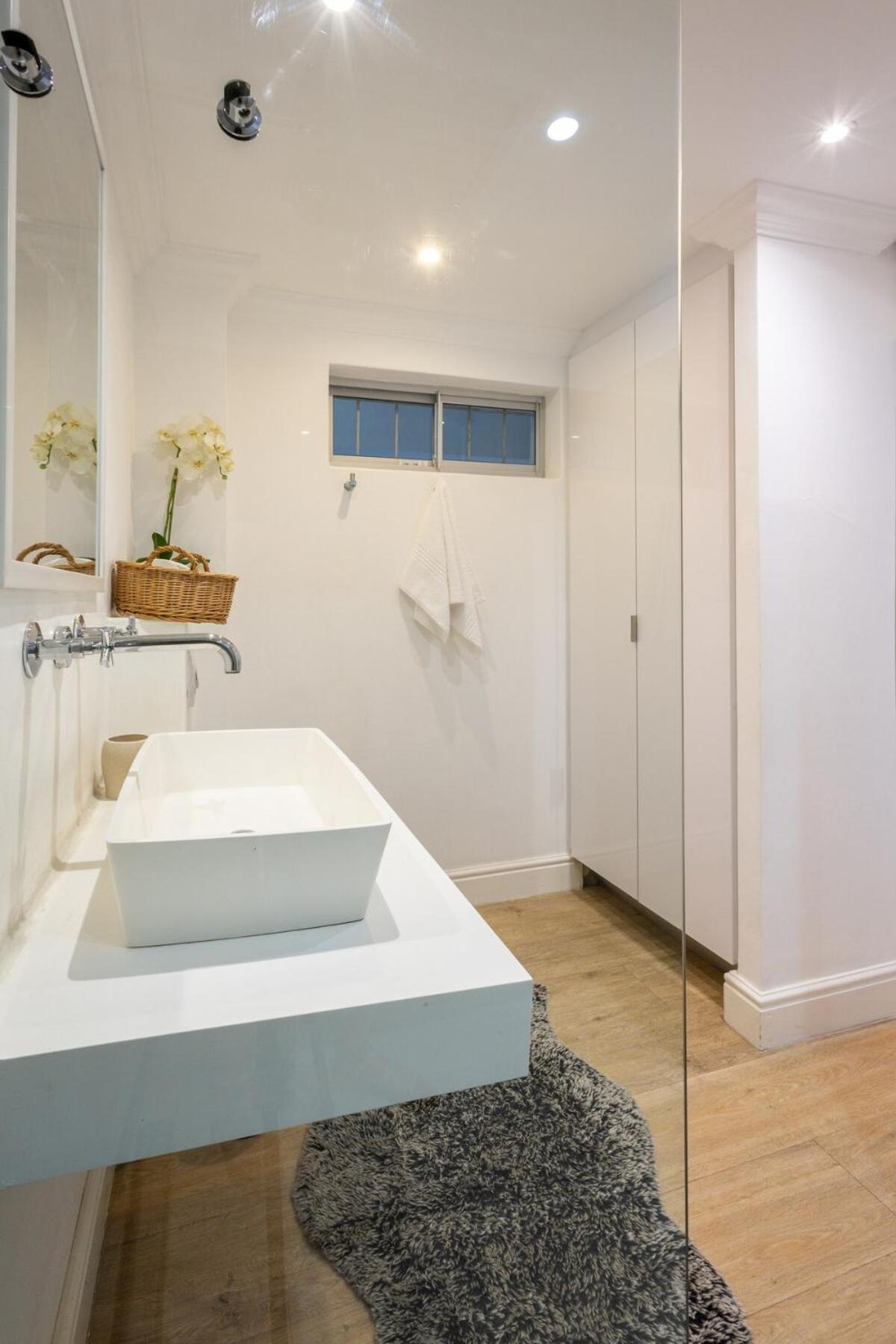 Luxury Clifton Steps To Iconic First Apartamento *