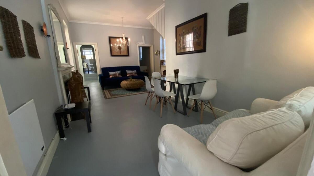 Apartment Vintage Alcove In Point, Sleeps 4