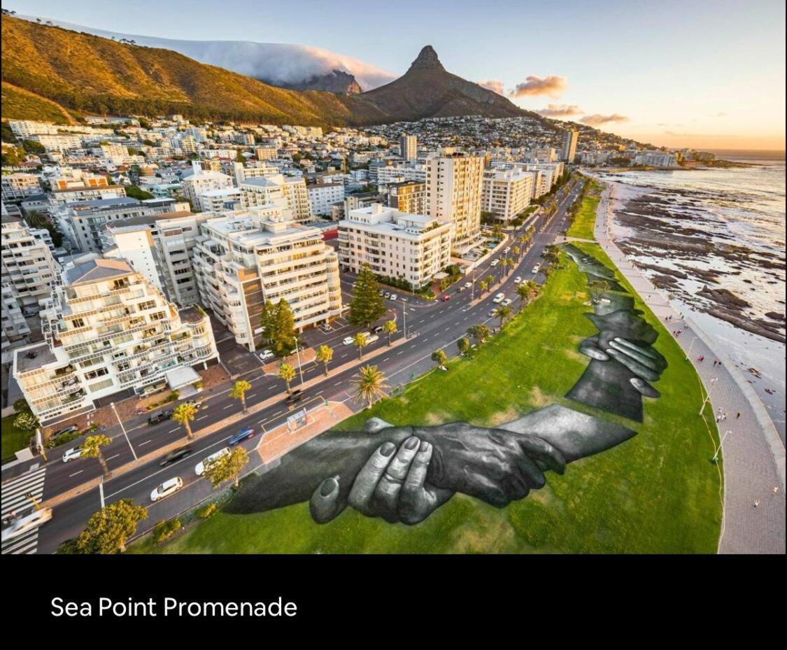 Apartment Vintage Alcove In Point, Sleeps 4 Cape Town