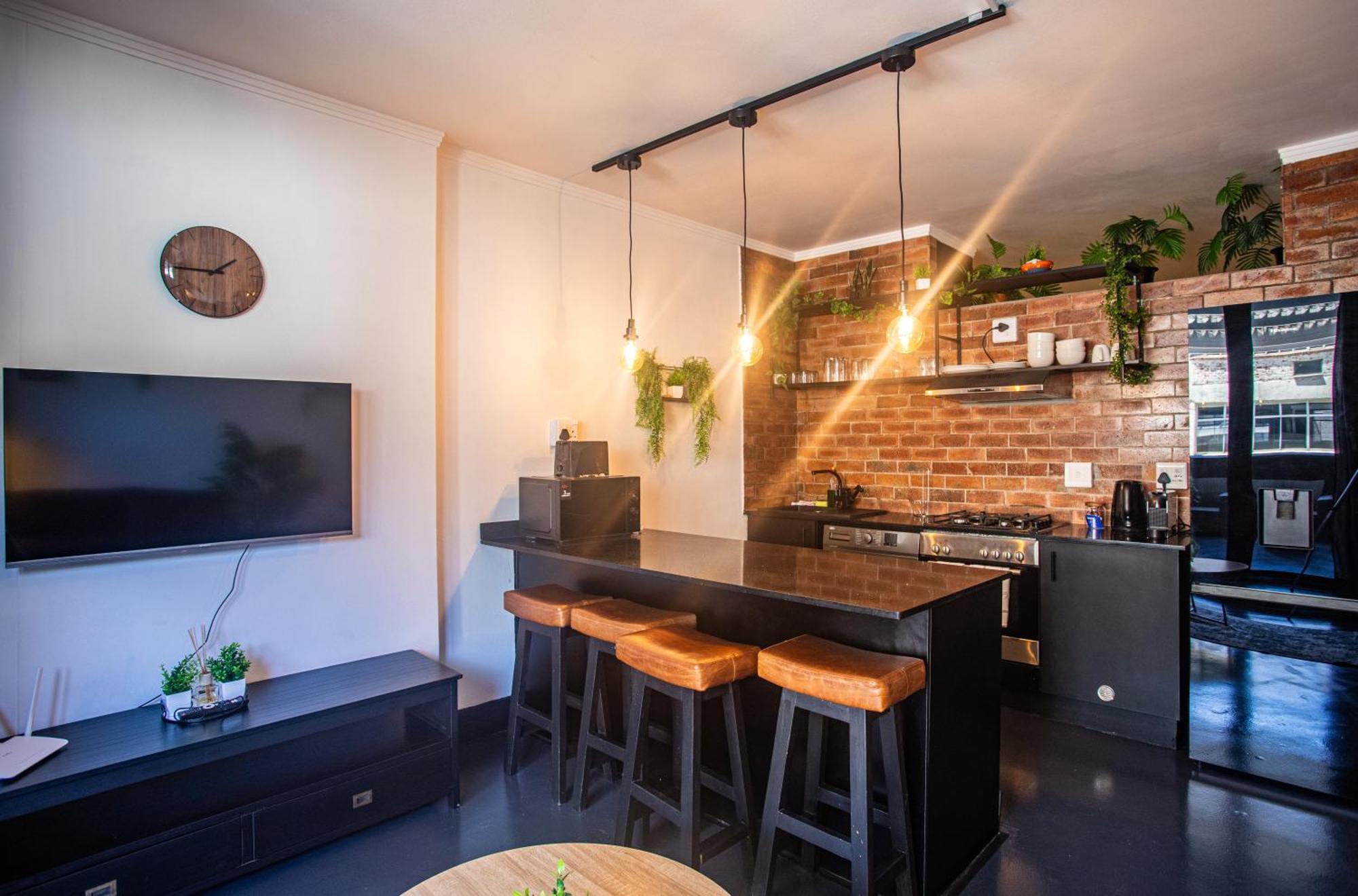 Apartment Four Seasons - Stunning In The Heart Of Town! *