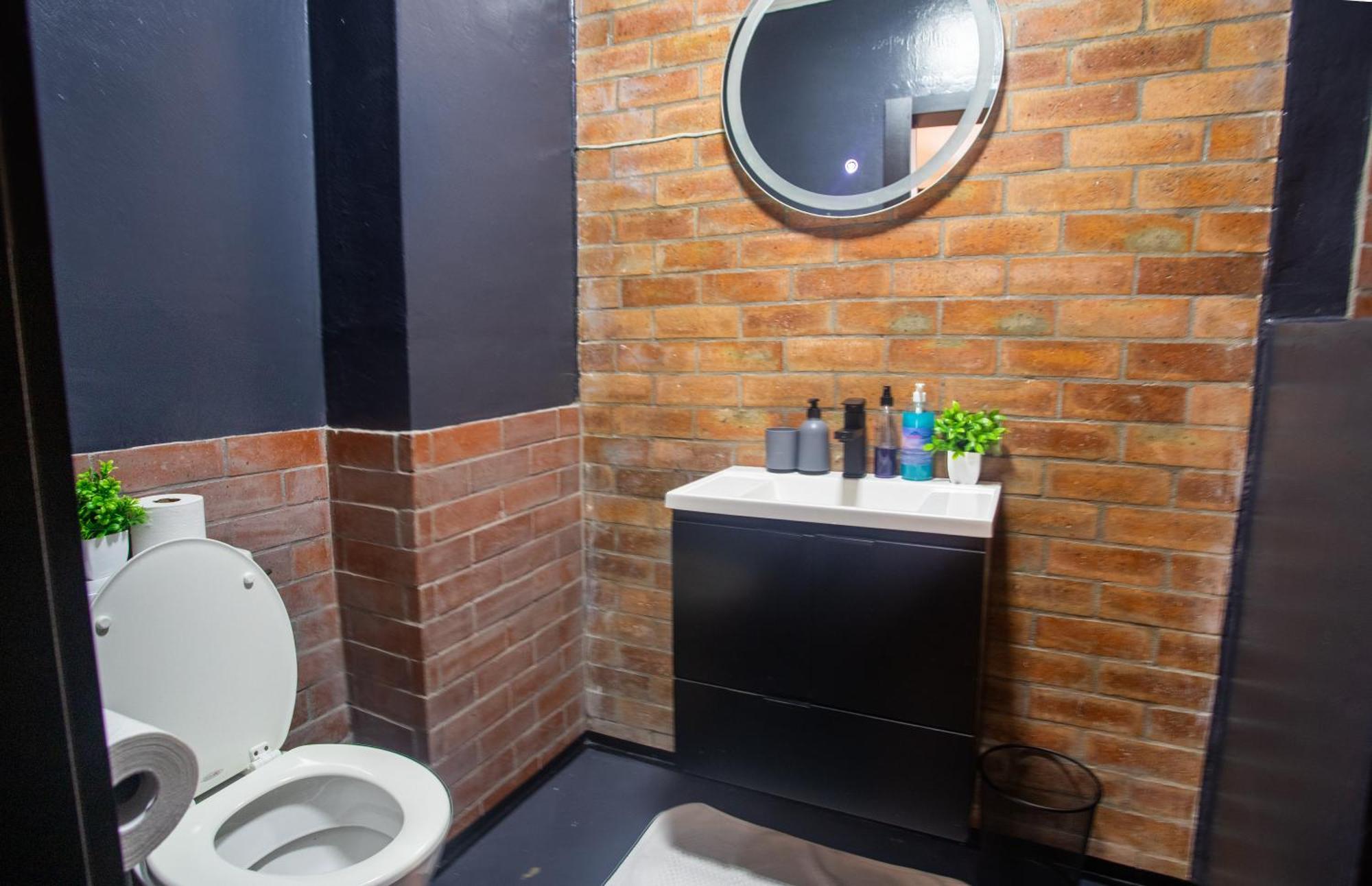 Apartment Four Seasons - Stunning In The Heart Of Town! *
