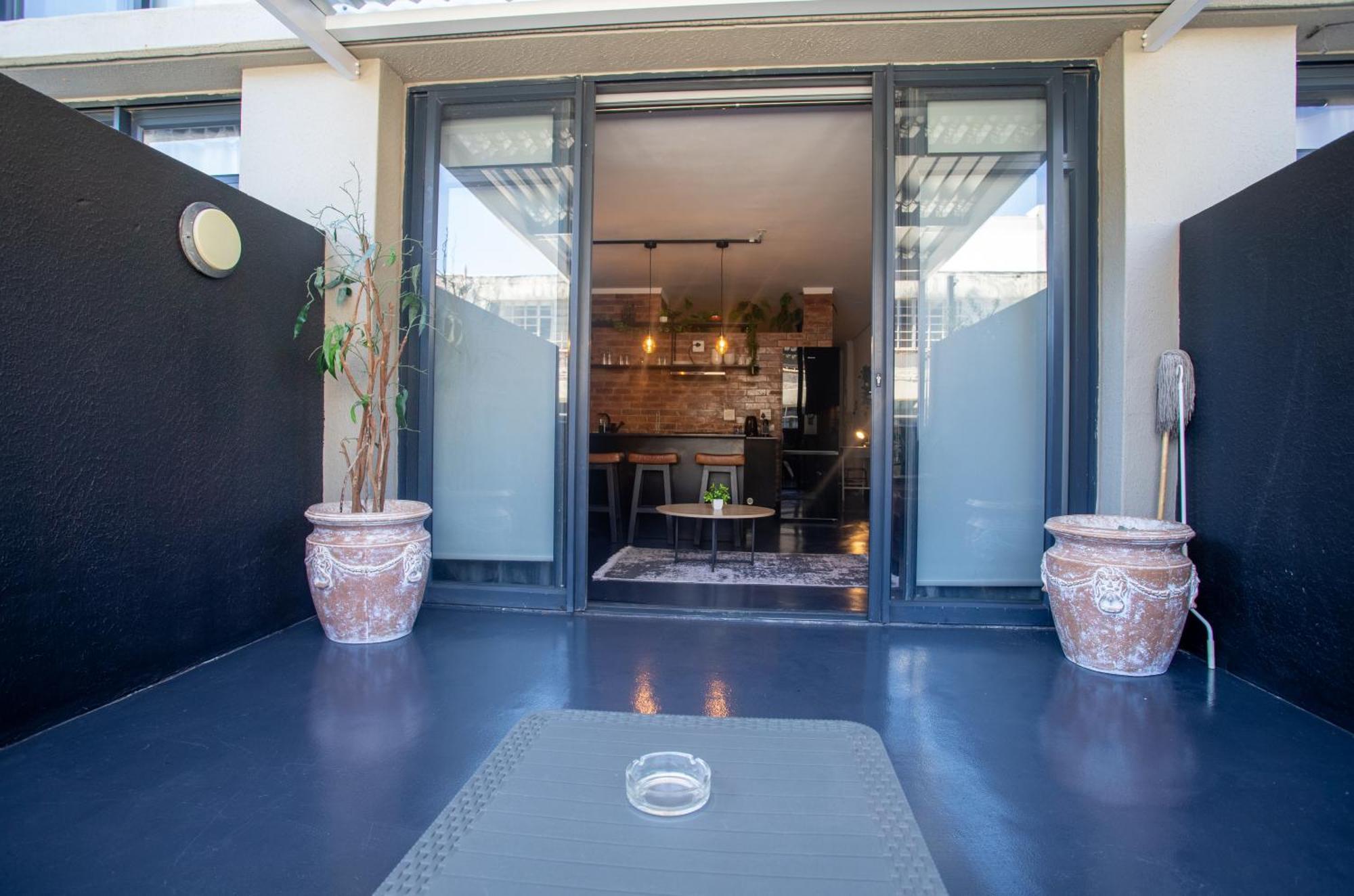 Apartment Four Seasons - Stunning In The Heart Of Town! Cape Town