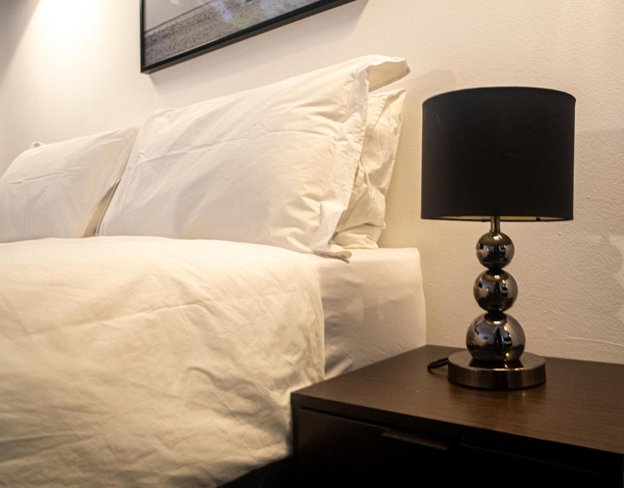 Apartment Four Seasons - Stunning In The Heart Of Town!