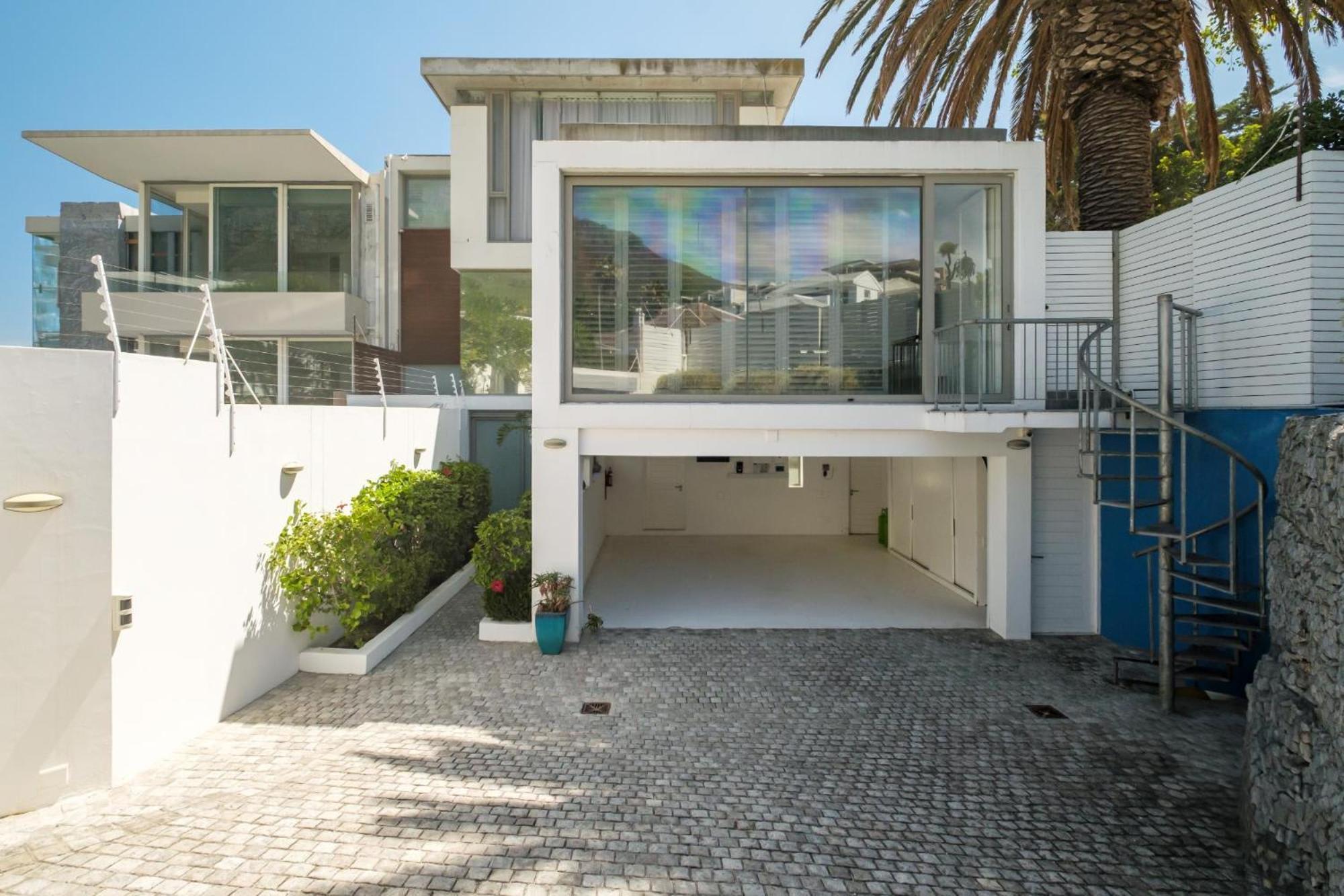 Bleu Blanc Villa Cape Town