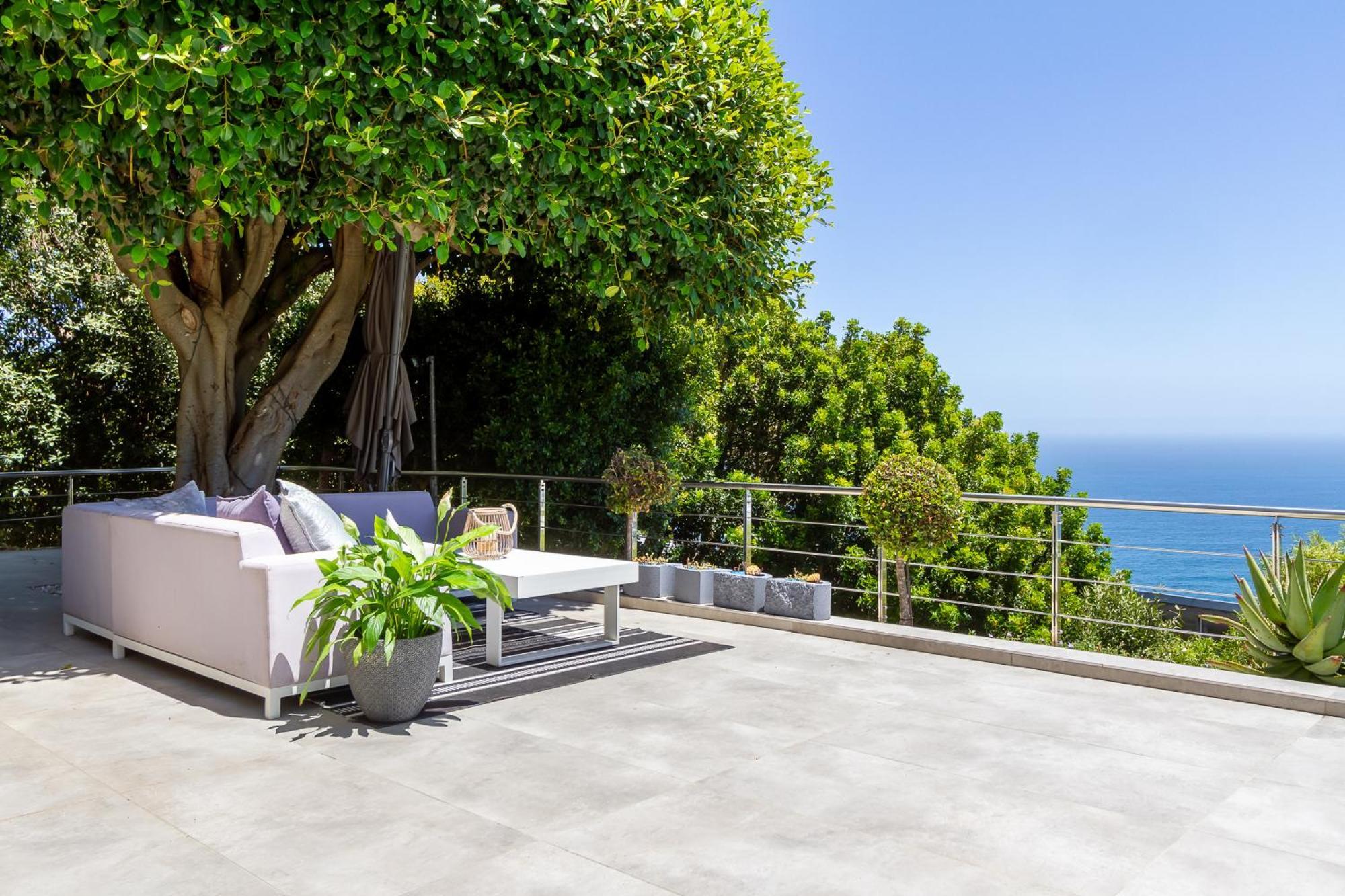 Horizon Sunset Camps Bay In - 2 Bedroom 3 Bathroom No Powercuts Apartment