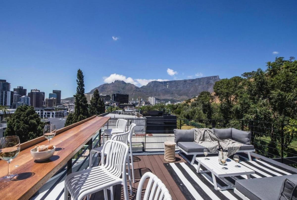 The Honeycomb A 3 Bed In De Waterkant With Hot Tub Casa de férias *