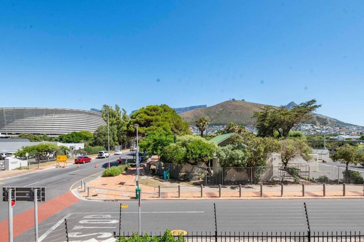 Apartment Spacious 2-bed - Mouille Point *