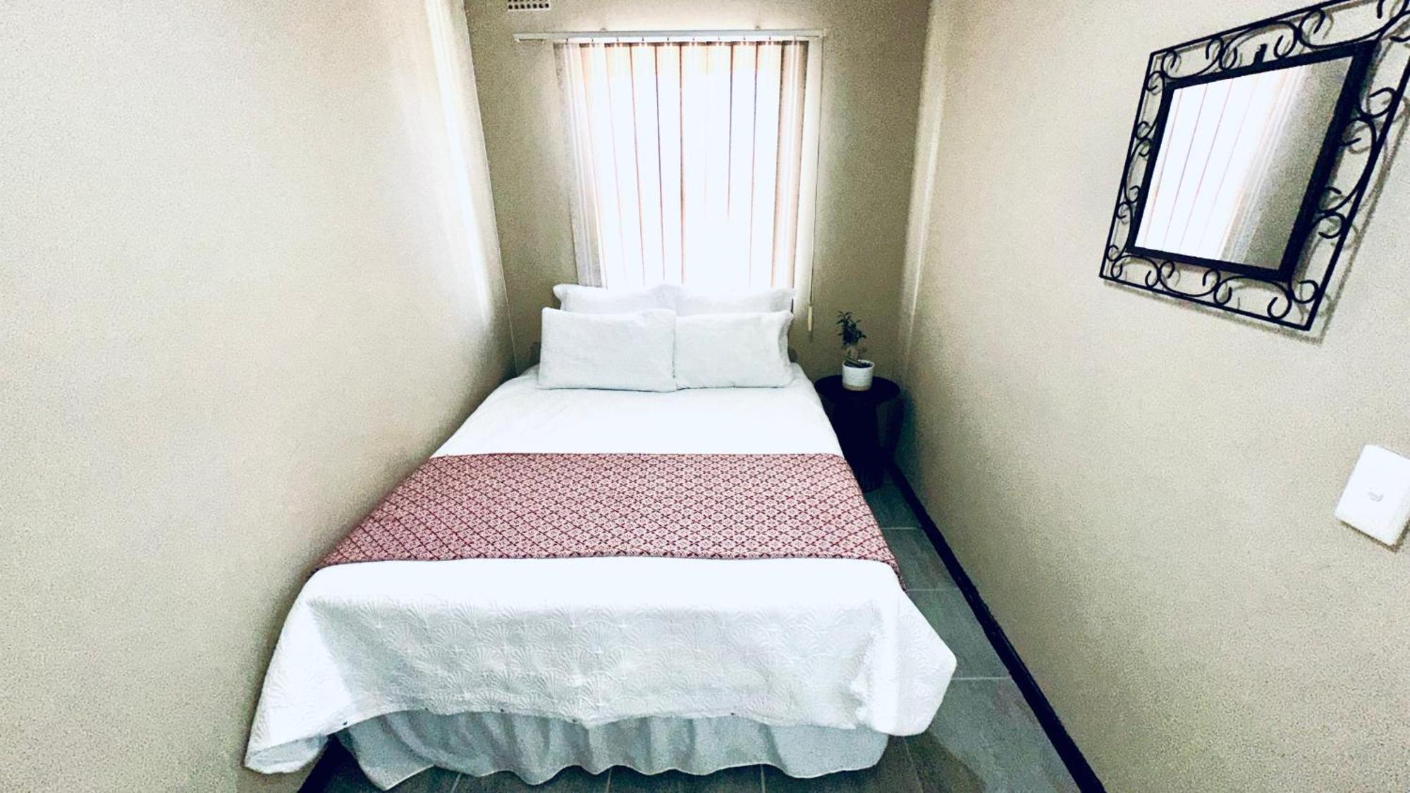 20 On Asrin Mews Homestay