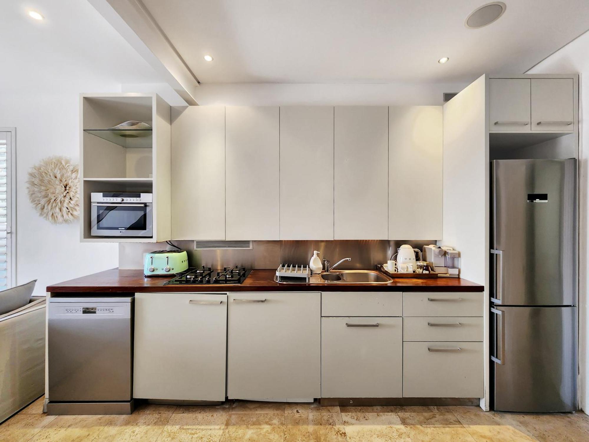 The Honeycomb A 3 Bed In De Waterkant With Hot Tub Casa de férias