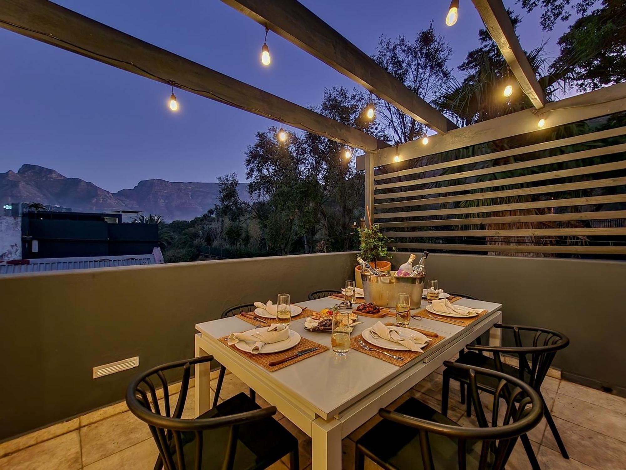 The Honeycomb A 3 Bed In De Waterkant With Hot Tub Casa de férias