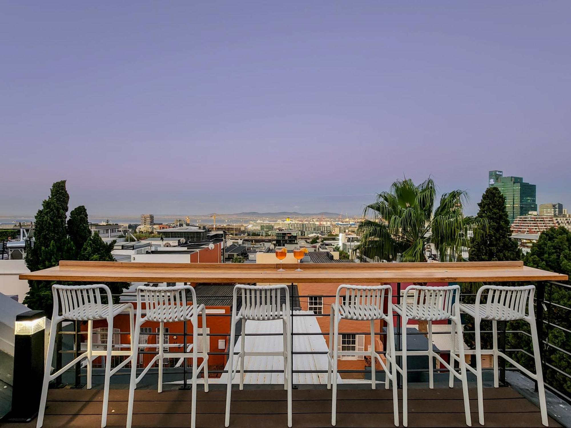 The Honeycomb A 3 Bed In De Waterkant With Hot Tub Casa de férias *