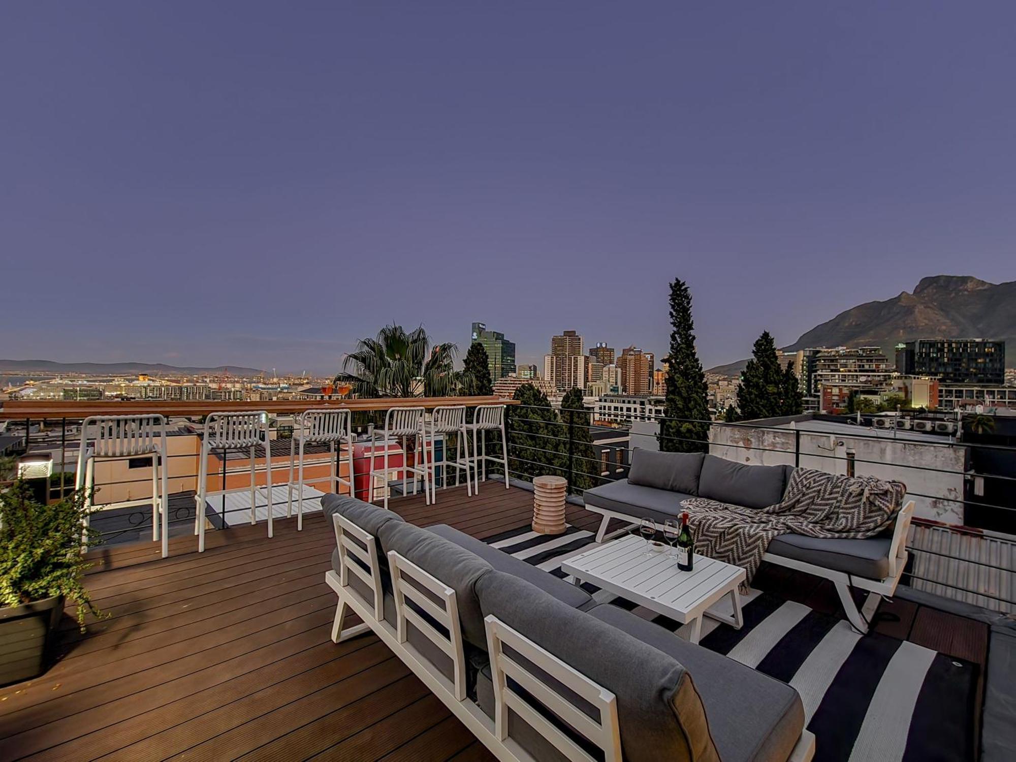 The Honeycomb A 3 Bed In De Waterkant With Hot Tub
