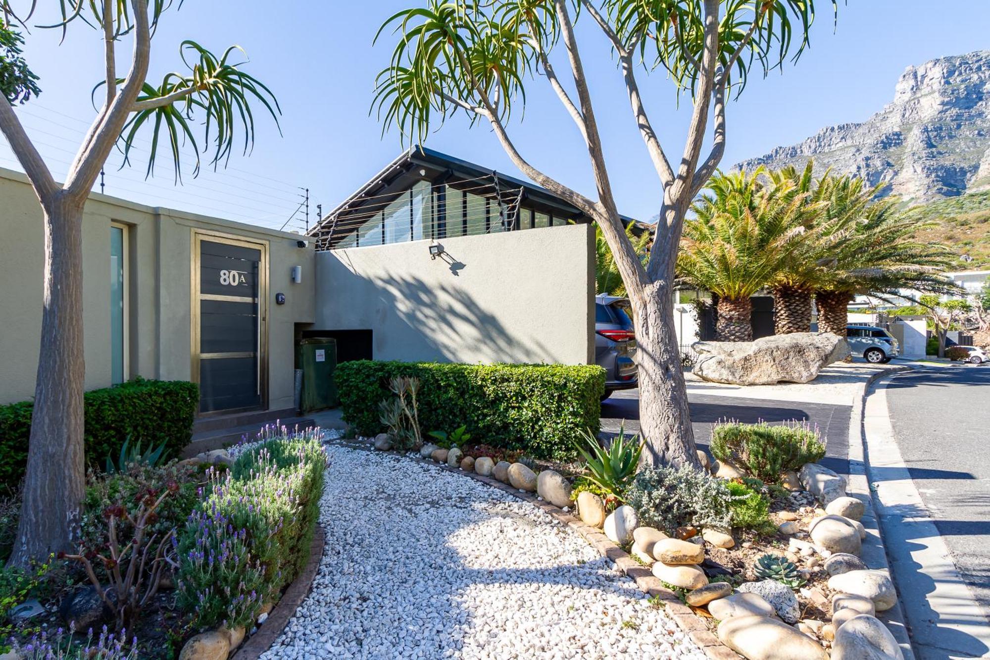 Horizon Sunset Camps Bay In - 2 Bedroom 3 Bathroom No Powercuts Apartment Cape Town