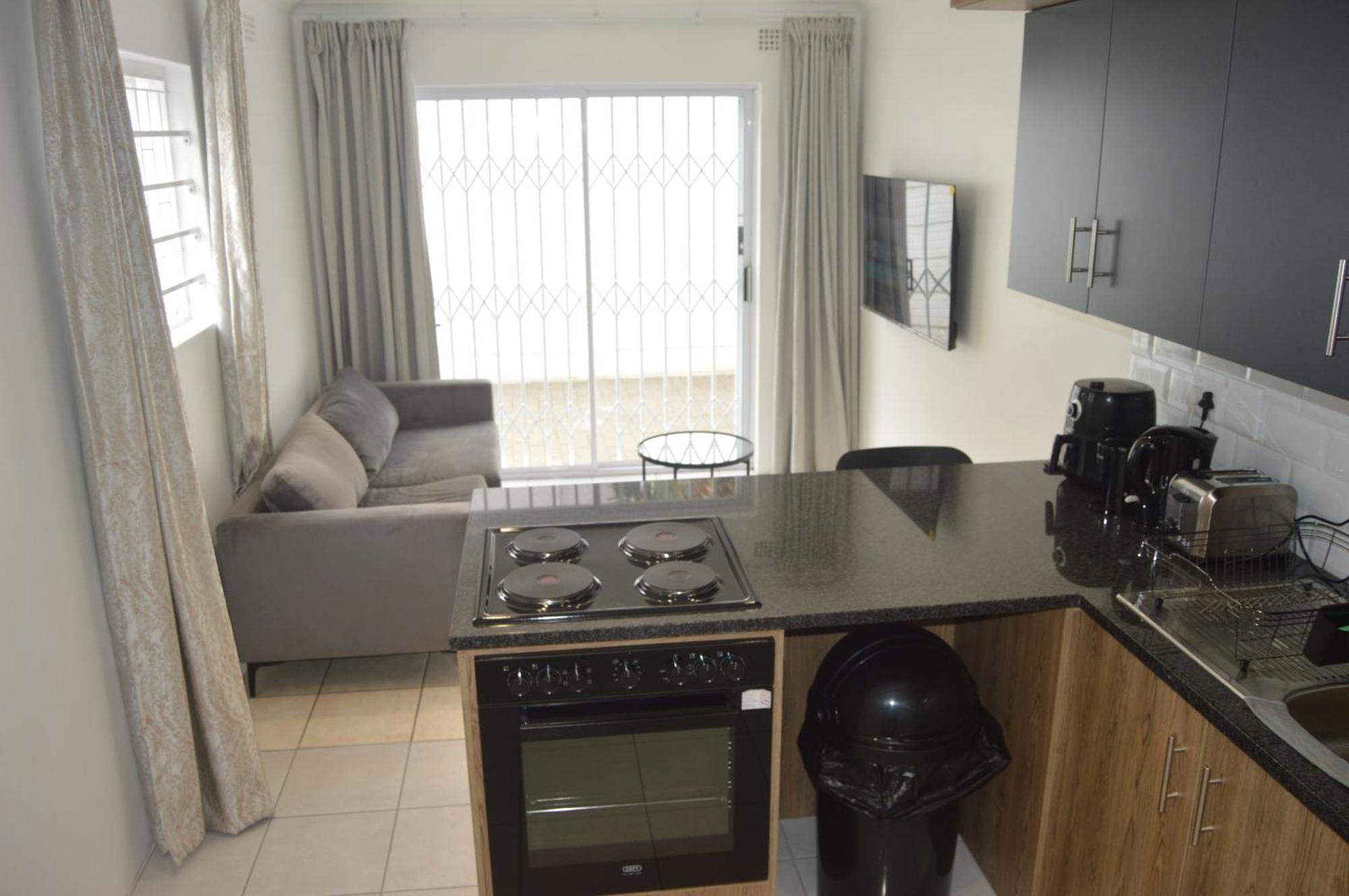 Oasis - Renovated - Queen Extra Length Bed