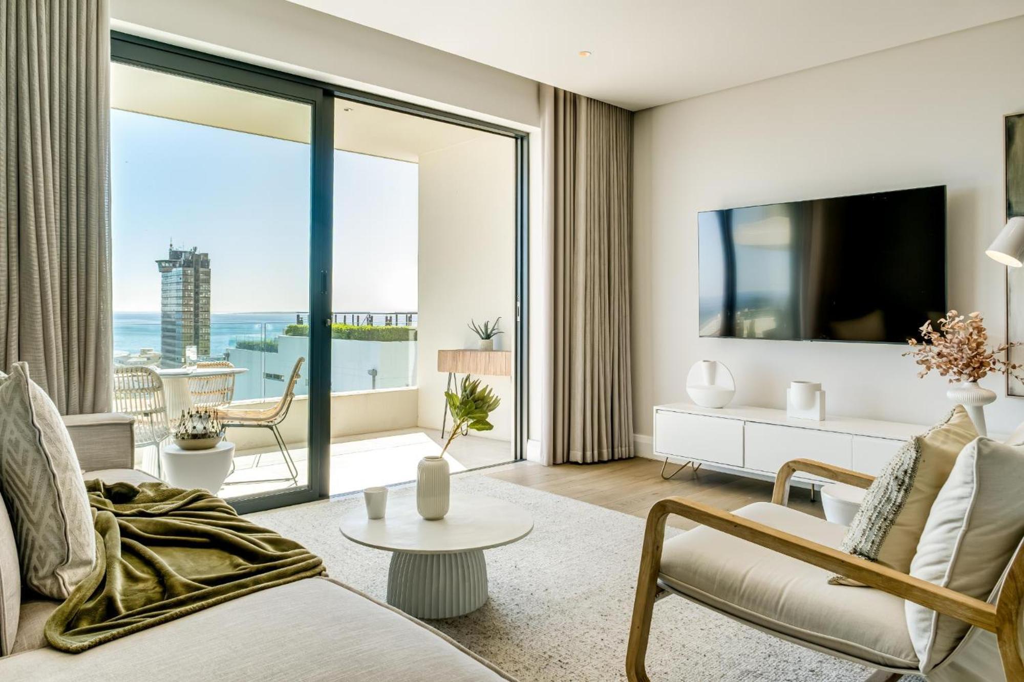 Alluring 2bed W Sea Mountain Views Marlo Vale Apartment Cape Town