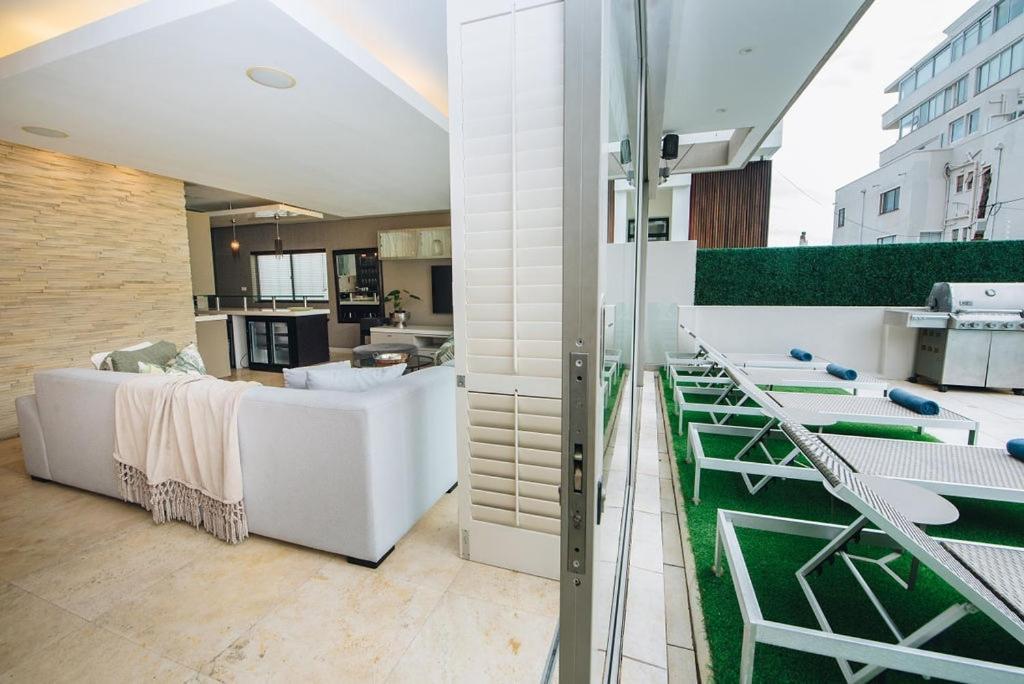 New! Bantry Bay Luxurious 50m From The Sea Cape Town