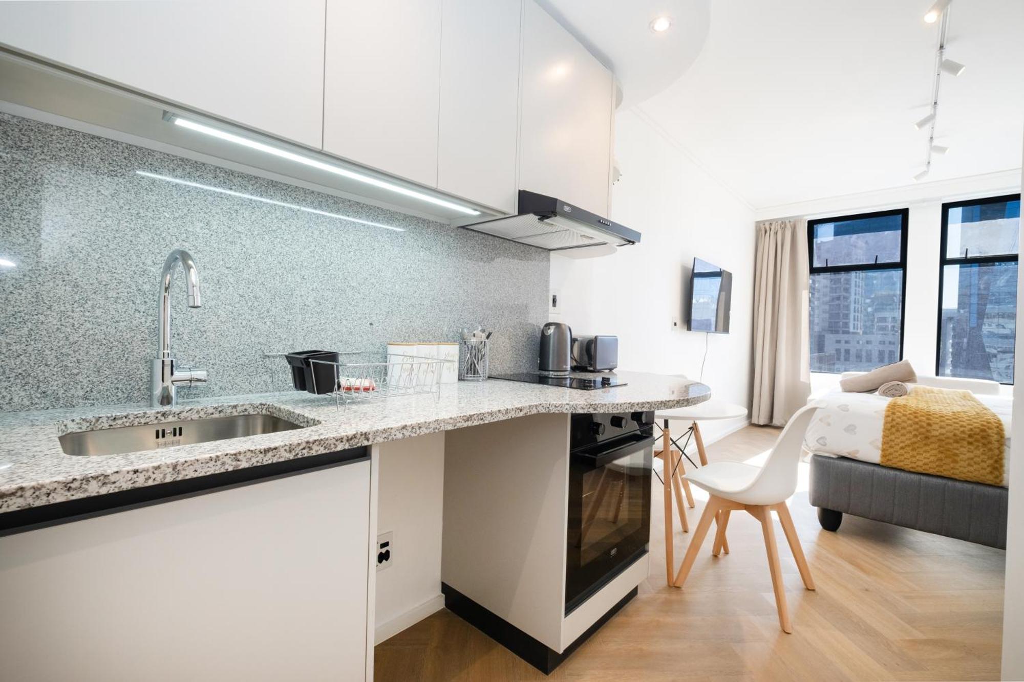 Zeeland Pier - Stylish Near Cticc - Prime Location