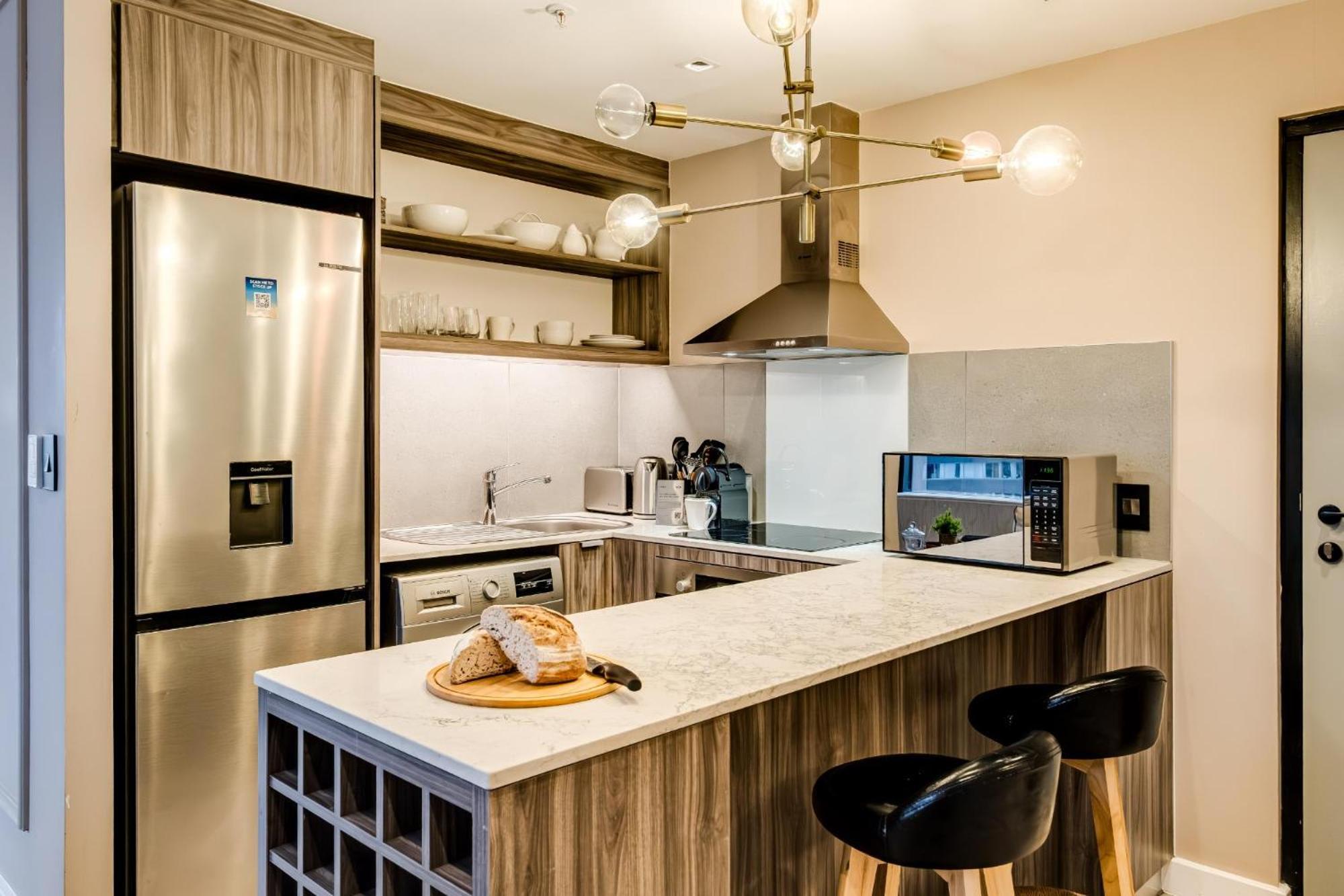 1bed In Cbd 1602 * Cape Town
