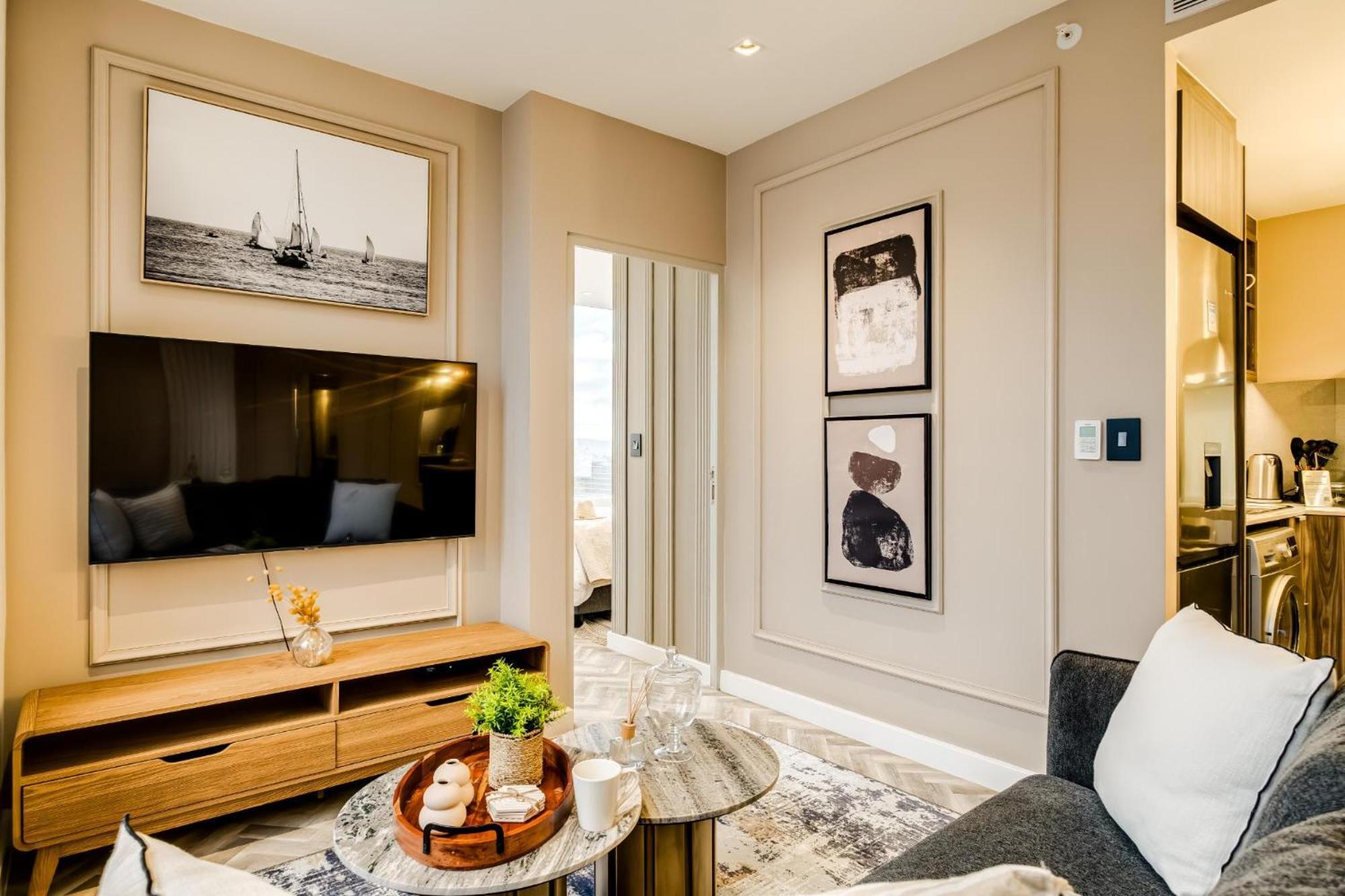 Apartment 1bed In Cbd 1602 Cape Town
