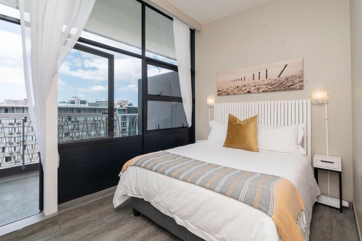 2bed W Balcony 5 Minutes To V&a, Cticc Apartment Cape Town