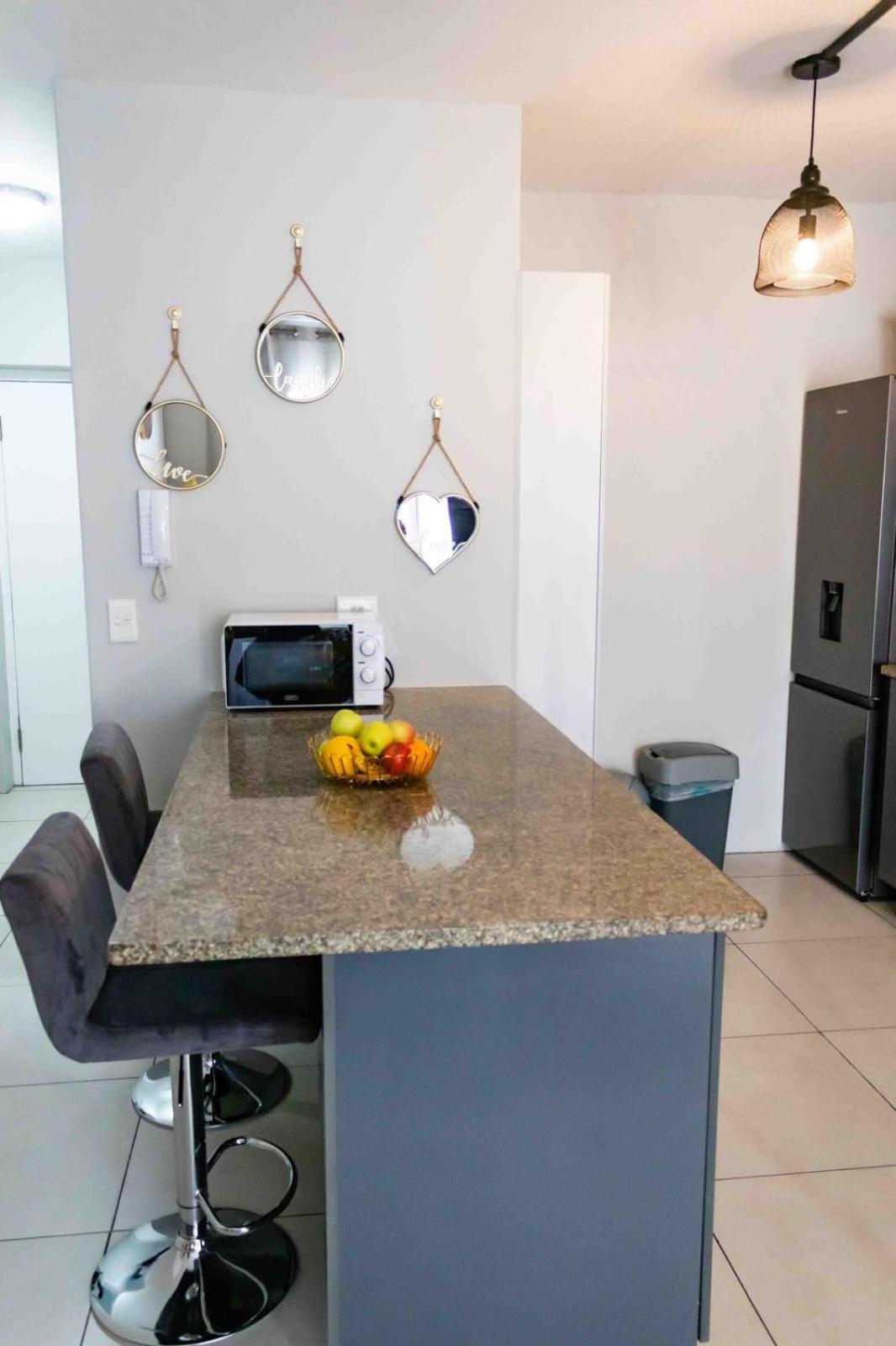 Spacious 2 Bed With Mountain Views The Factory Cape * Cape Town