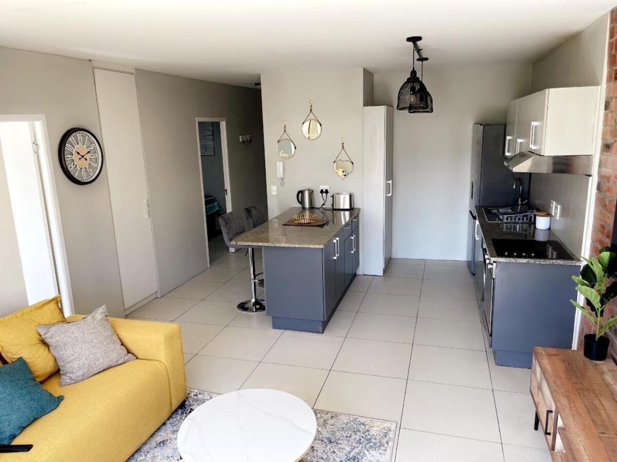 Apartment Spacious 2 Bed With Mountain Views The Factory Cape