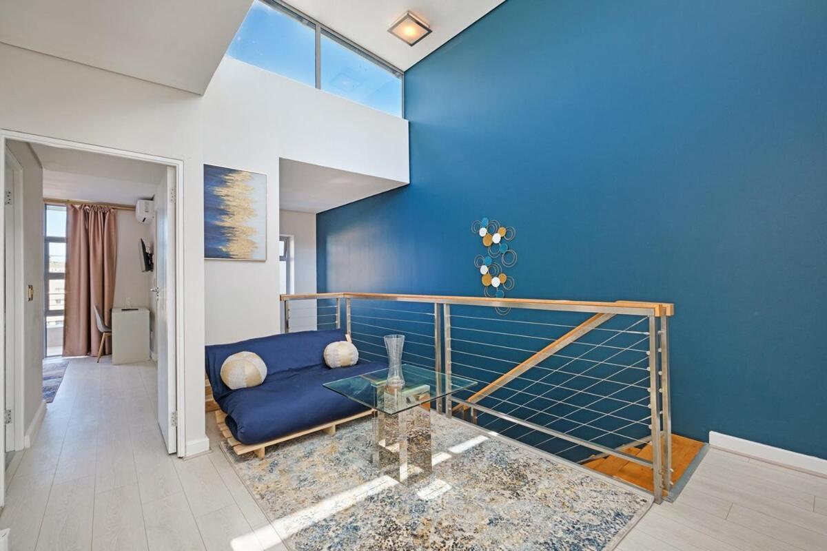 Ultra Luxury 3 Bed Knightsbridge Penthouse * Cape Town
