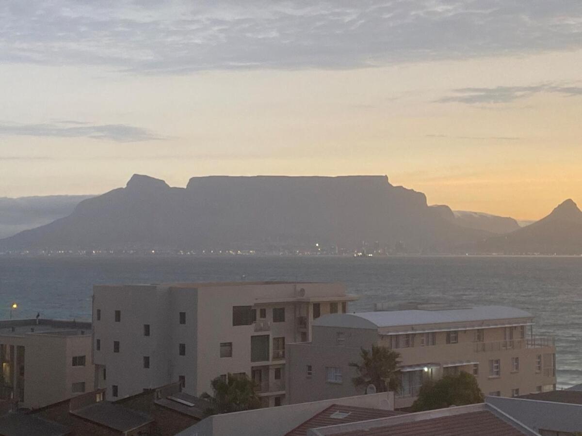 Beautiful Blouberg Apartment *