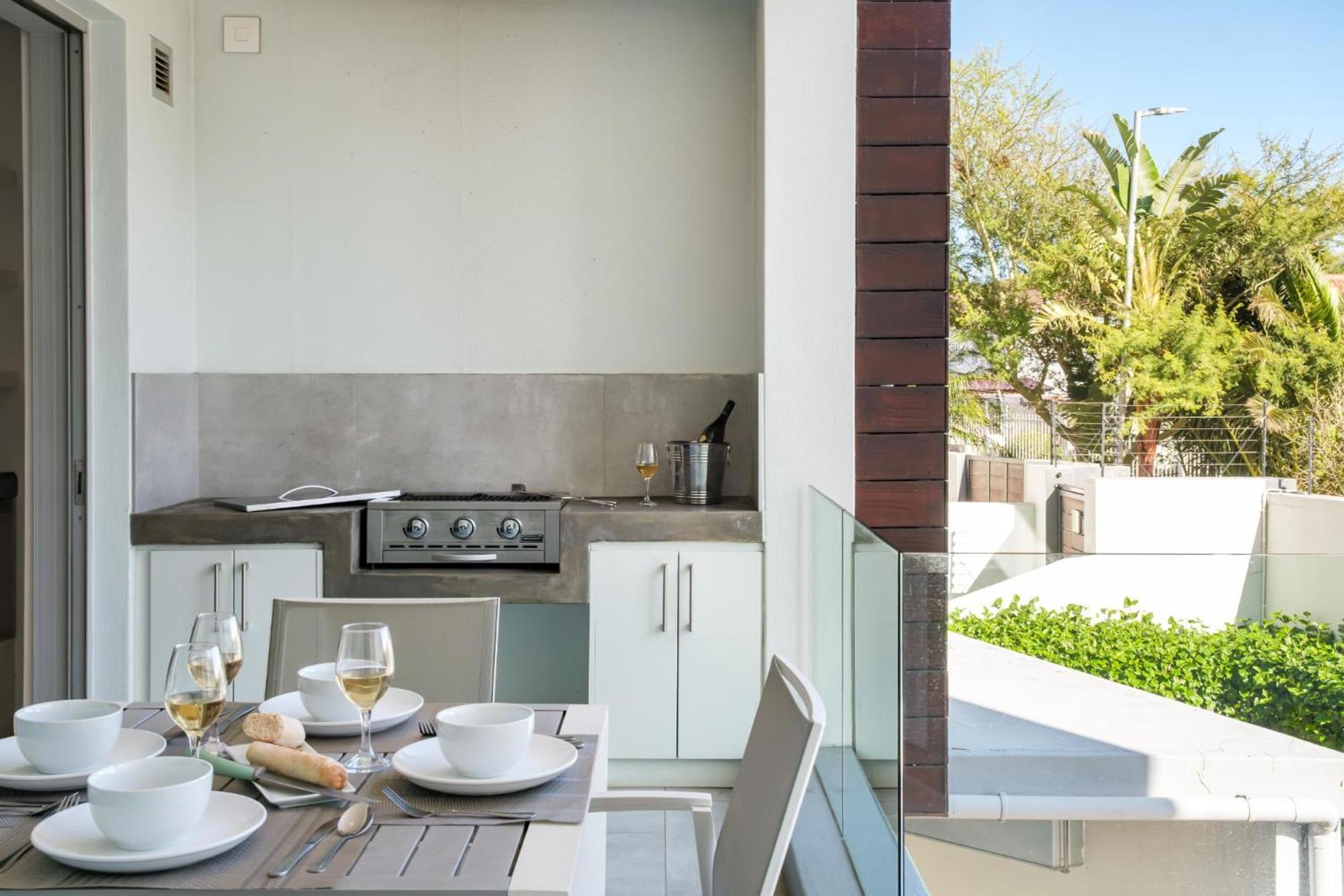 Modern 2bed In Point Nobelium Apartment *