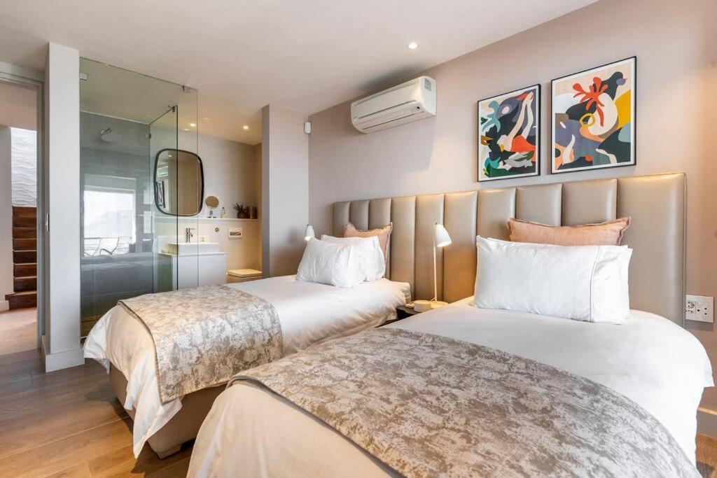 Holiday home Camps Bay Gem Ocean & Mountain Views