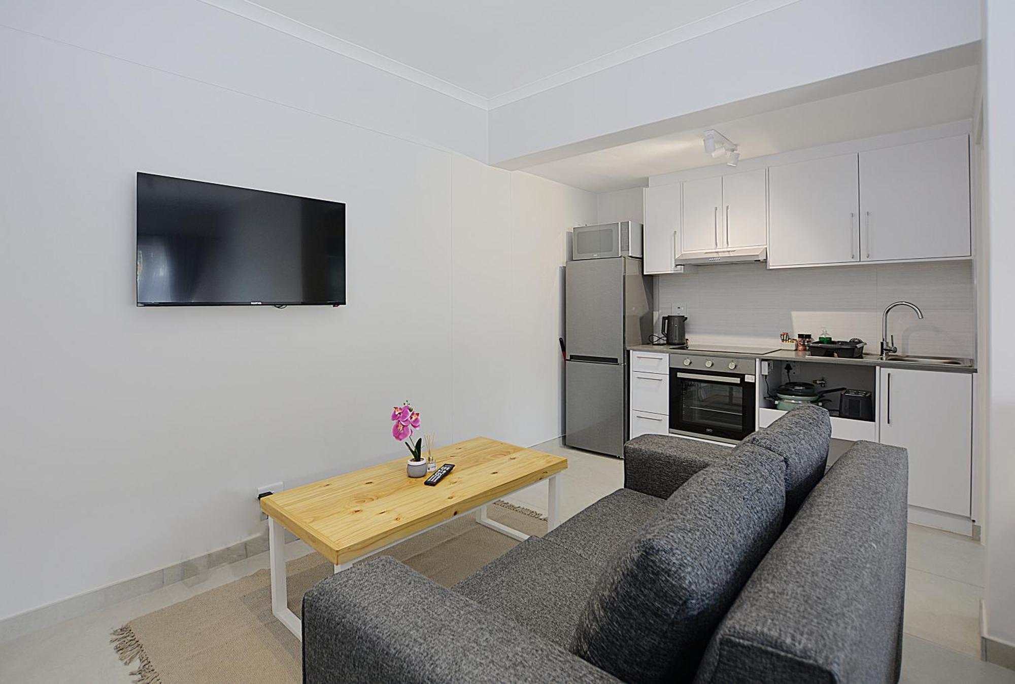 Apartment-bachelor-leetch Views Cape Town