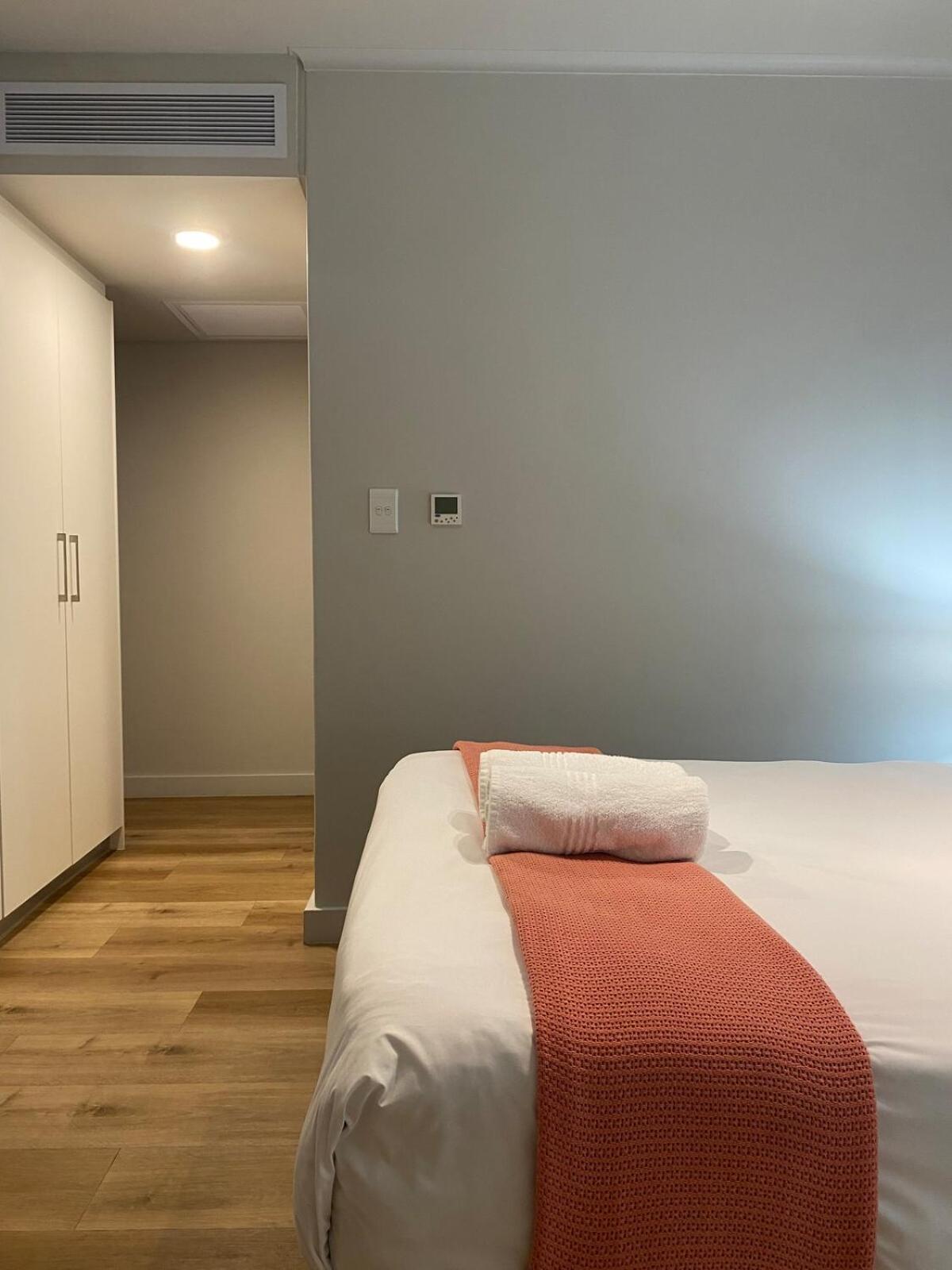 Apartment Amazing Comfortable Gem By Awshost