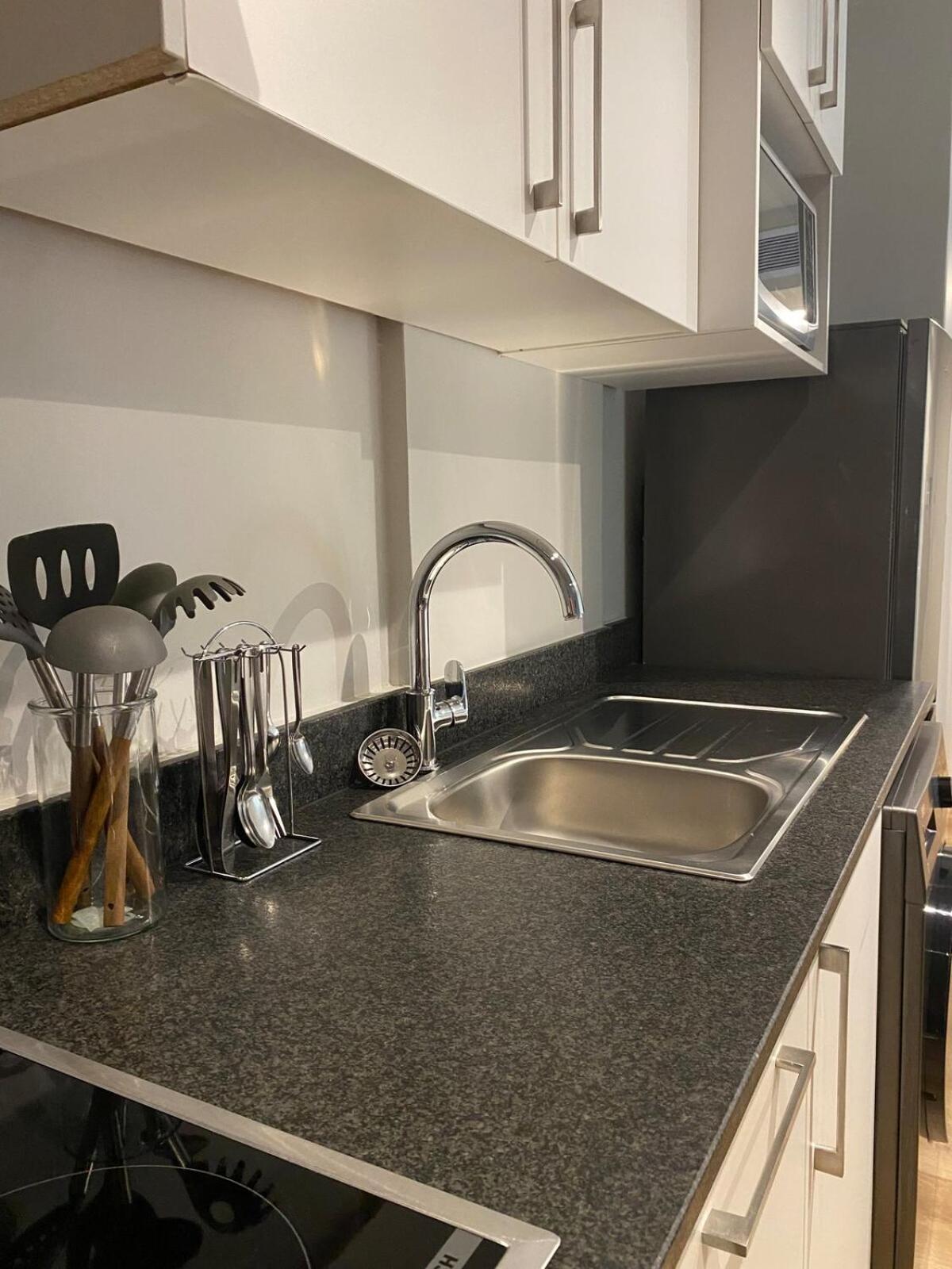 Apartment Amazing Comfortable Gem By Awshost Cape Town
