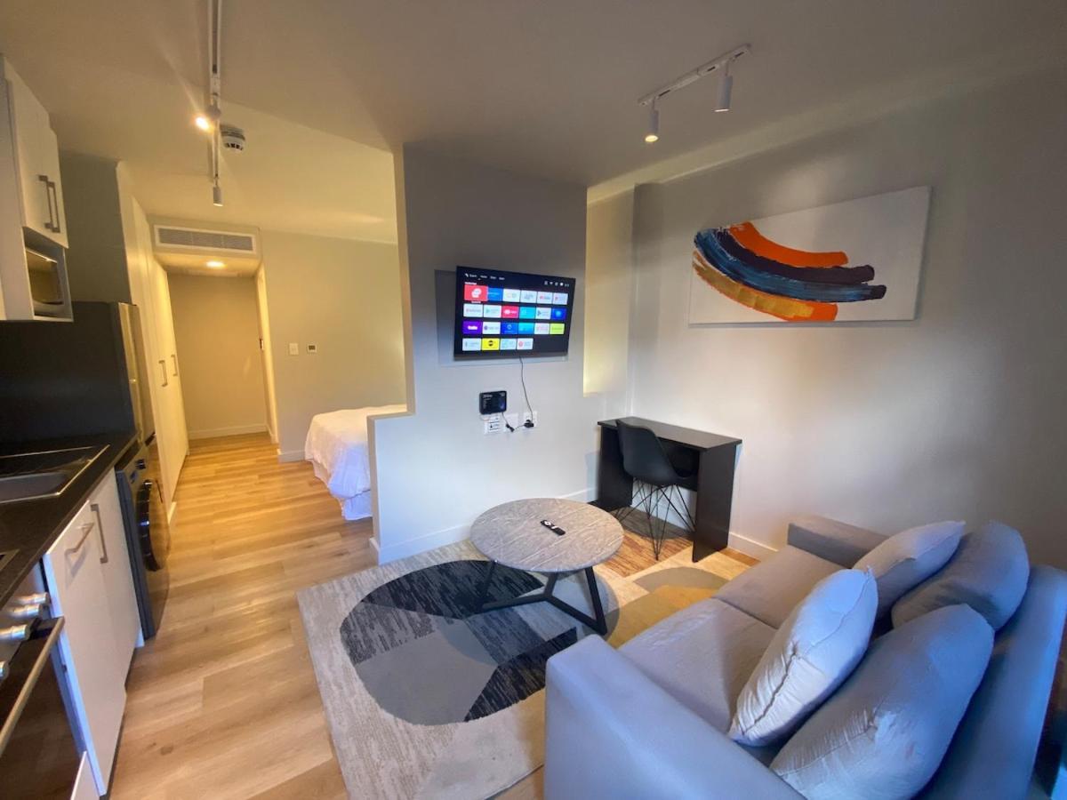 Amazing Comfortable Gem By Awshost * Cape Town