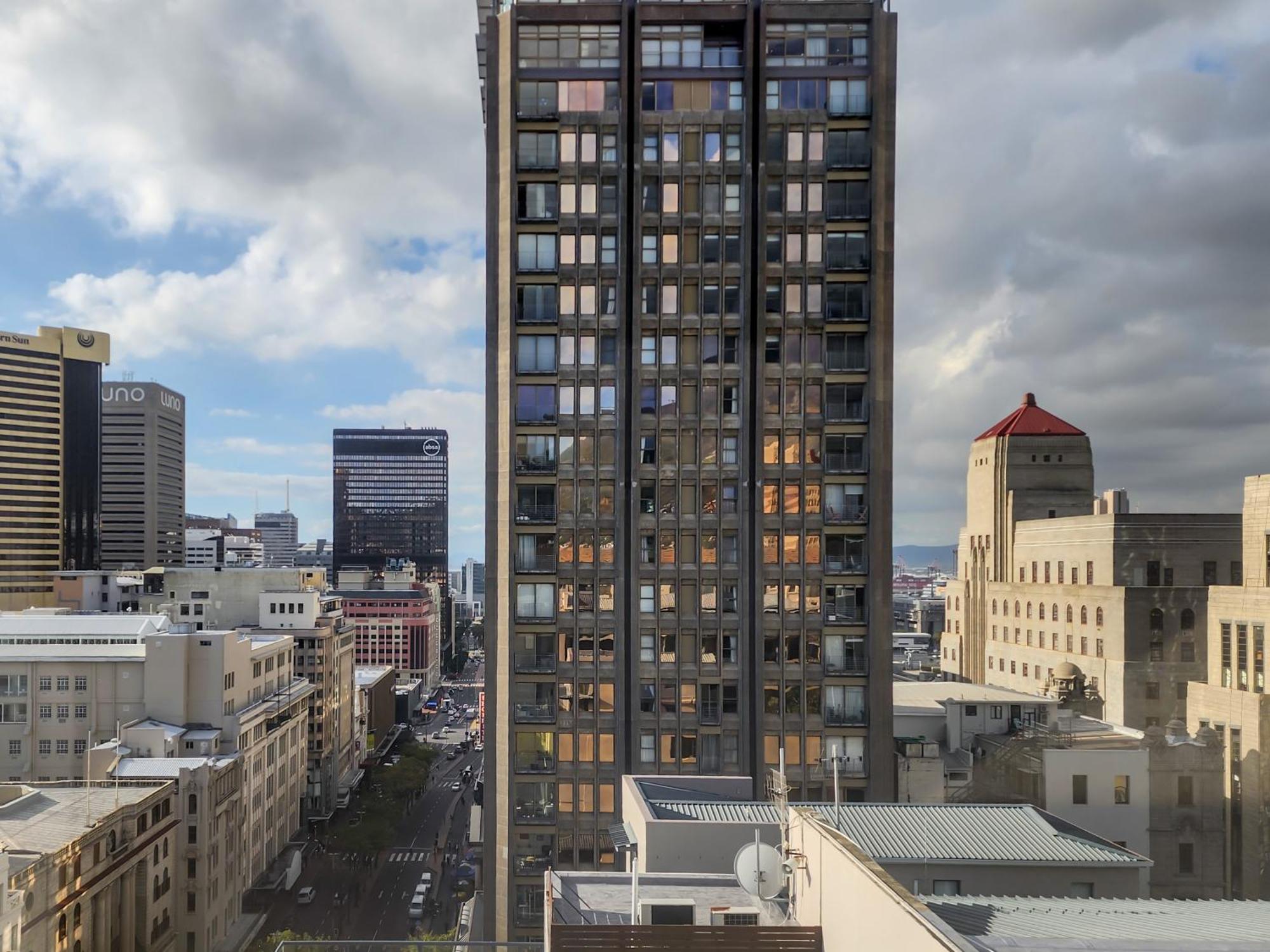 Luxury Penthouse Loft With 300 Degrees Cityscape Views * Cape Town