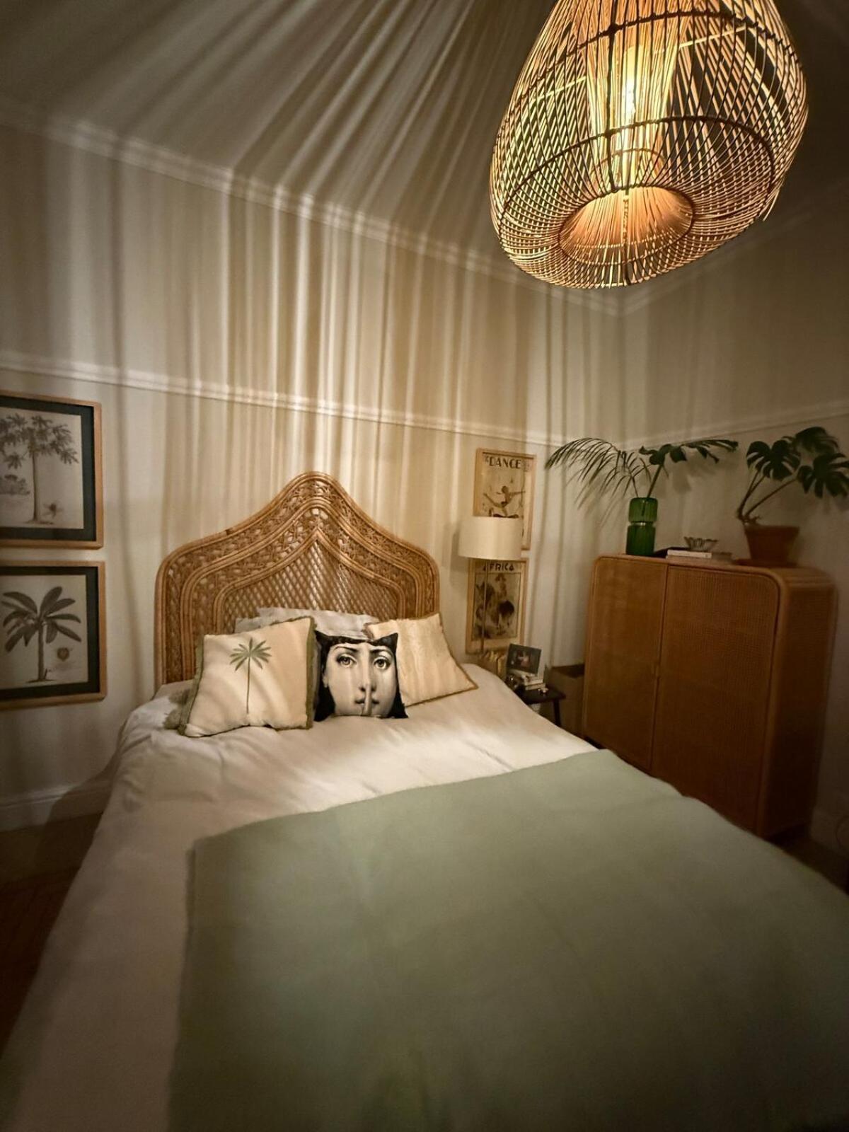 Modern Victorian Charm *