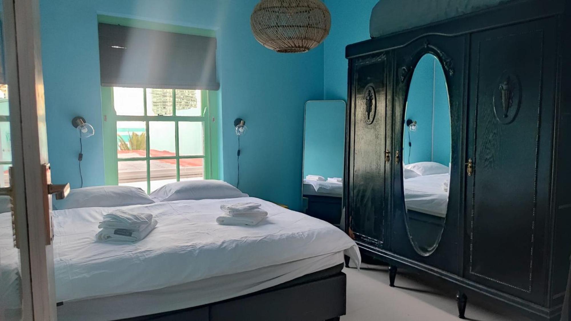 Beautiful With Balcony And Great View At Bokaap * Cape Town
