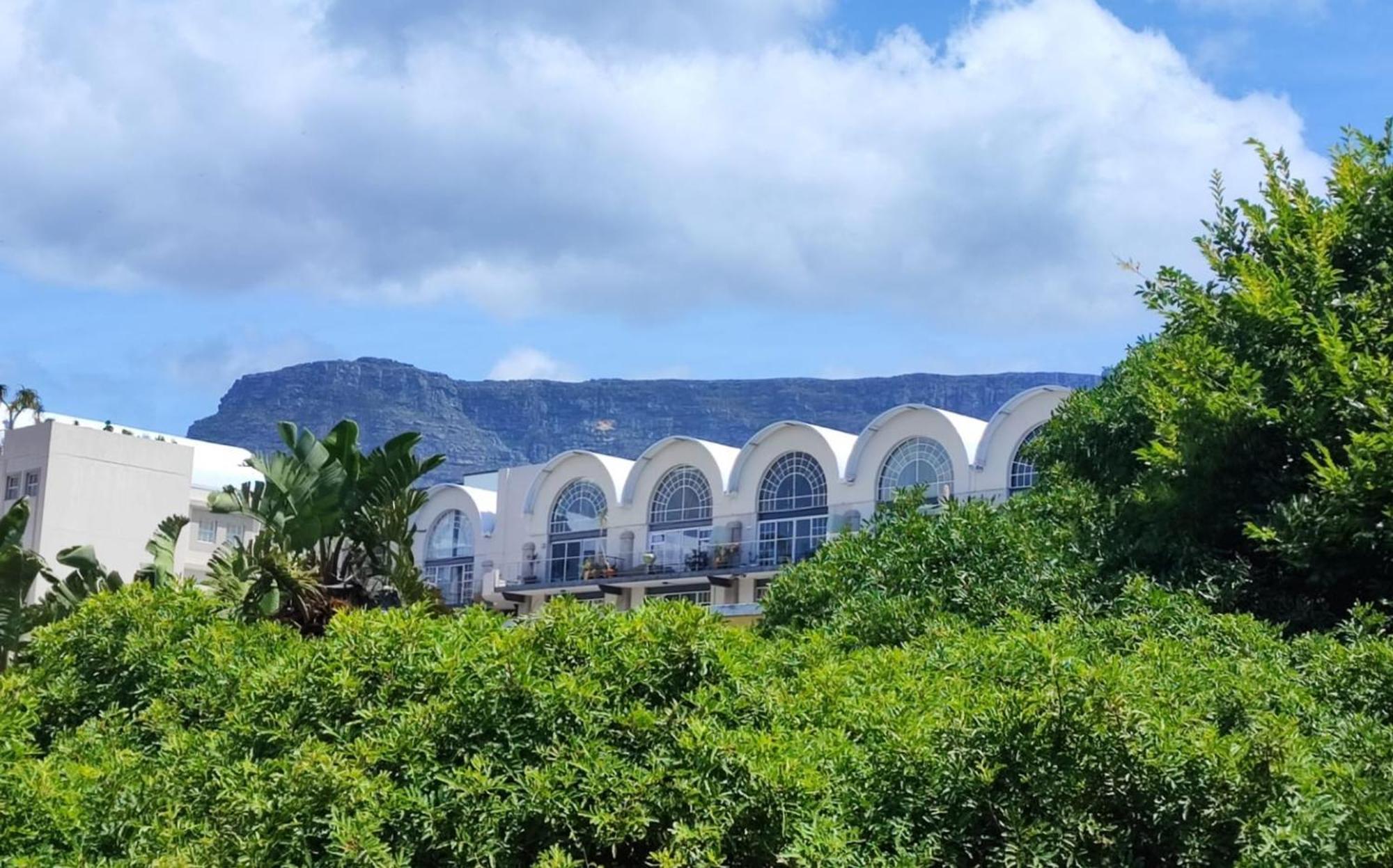 Apartment Beautiful With Balcony And Great View At Bokaap