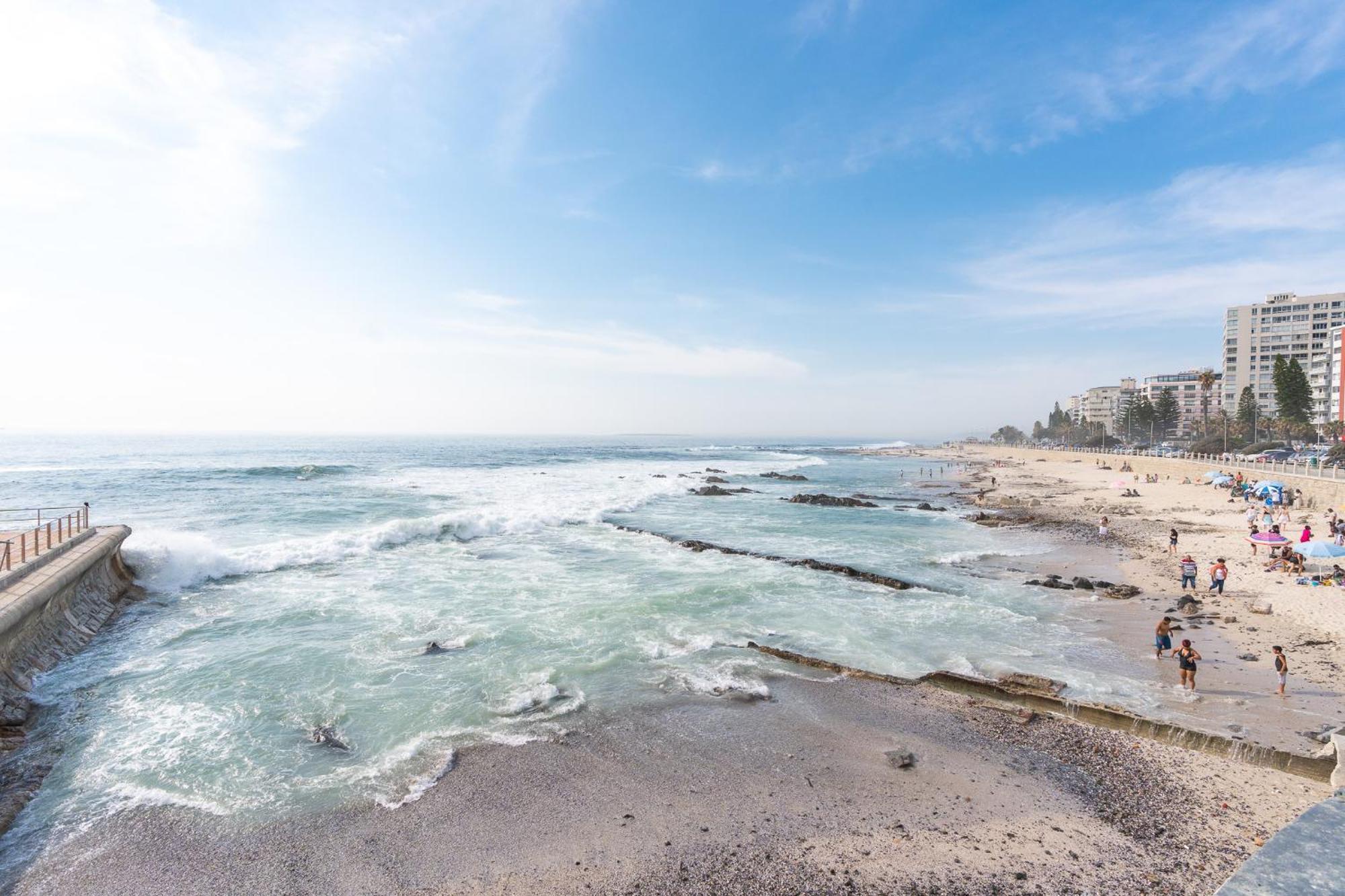 Apartment Centrally Vacation In Road Cape Town
