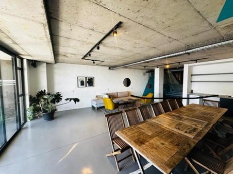 Table Mountain Views & Rooftop Pool Retreat