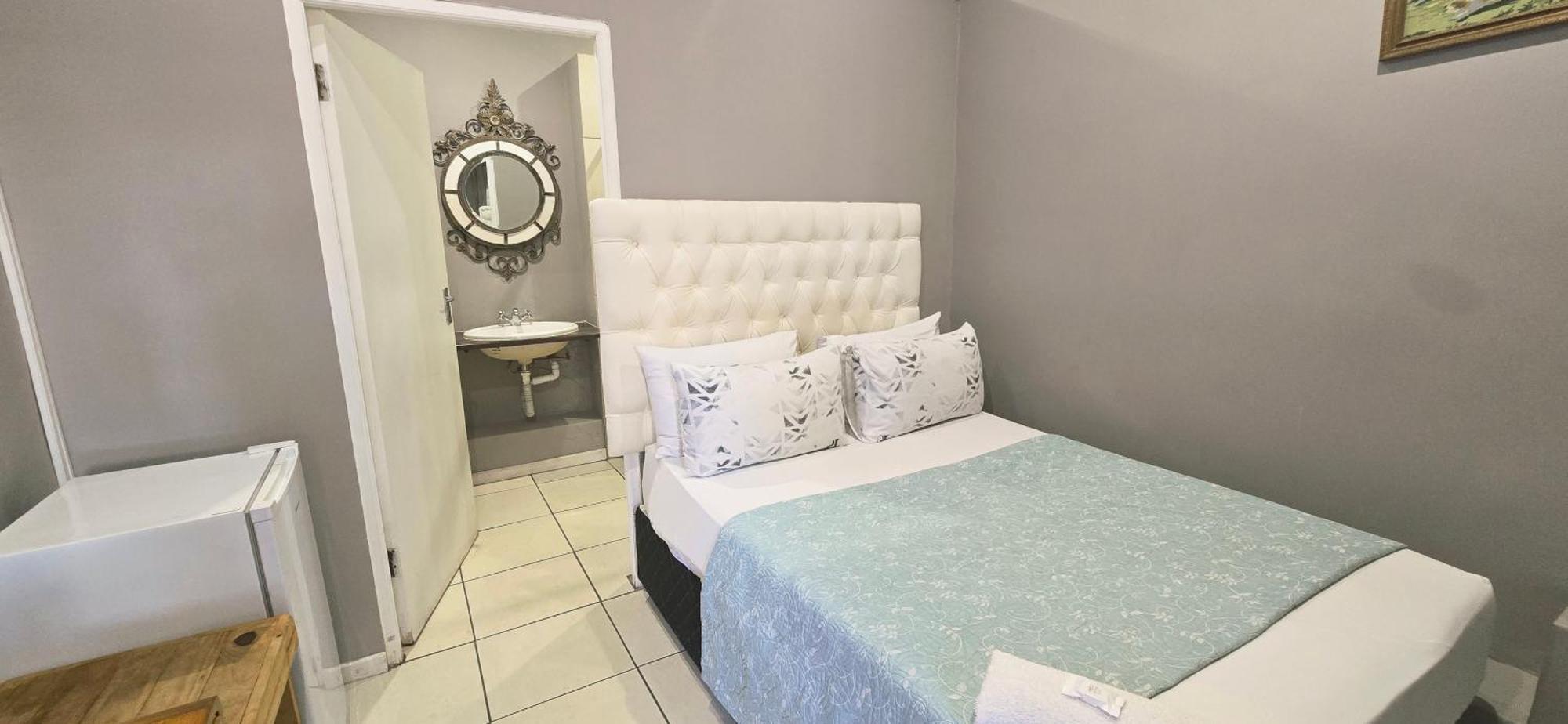 Galaxy Boston Bellville Guest house