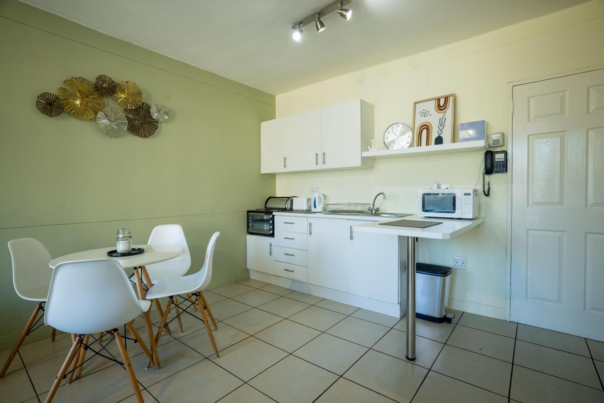 Conveniently Located Getaway Cape Town