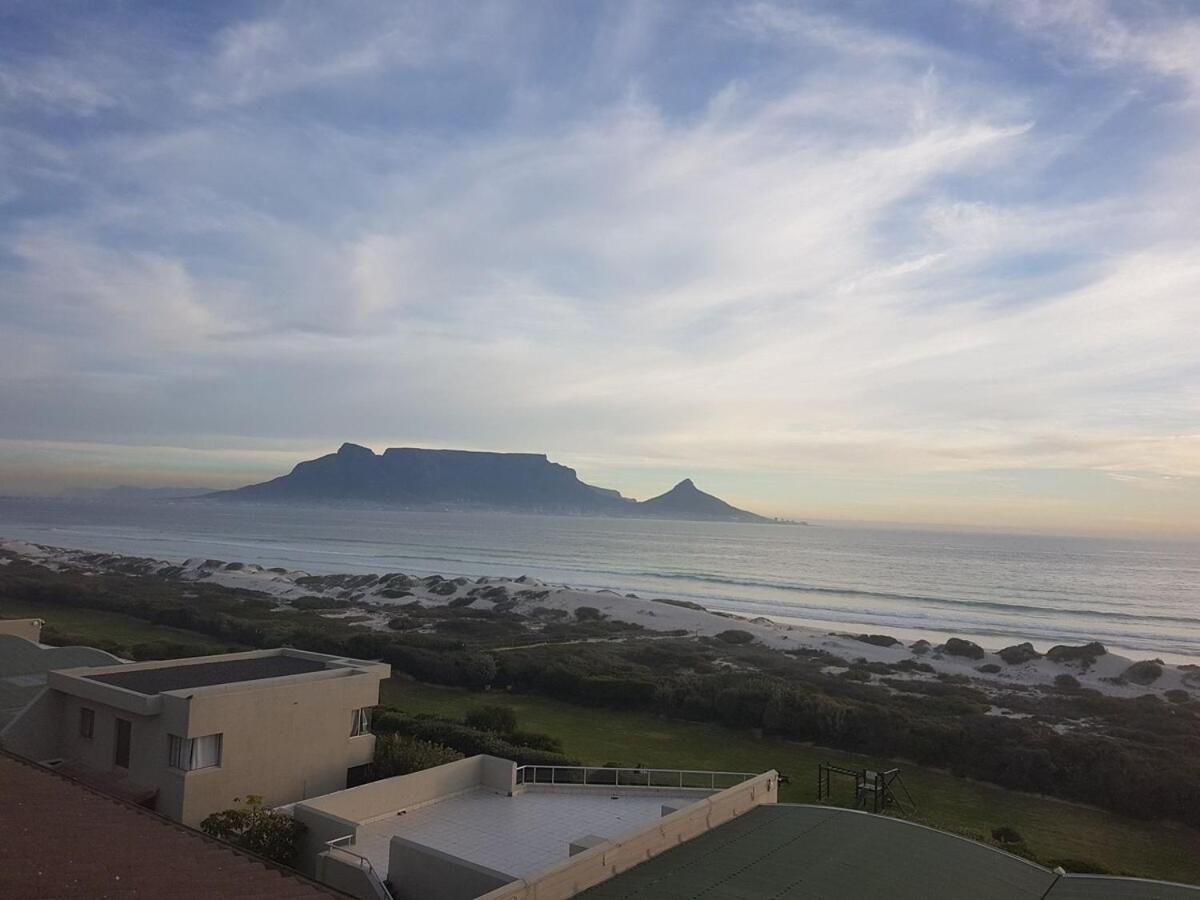 Beachfront Apartment, Dolphin - Blouberg Apartment *
