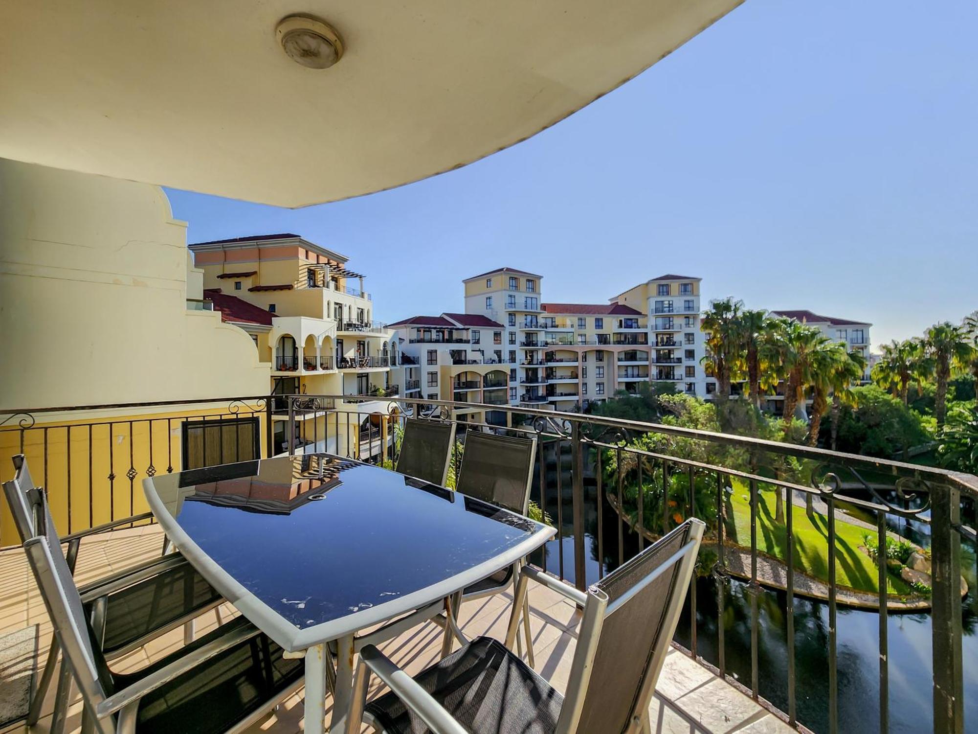 Walkable, Pools, Park And Great For Families Cape Town
