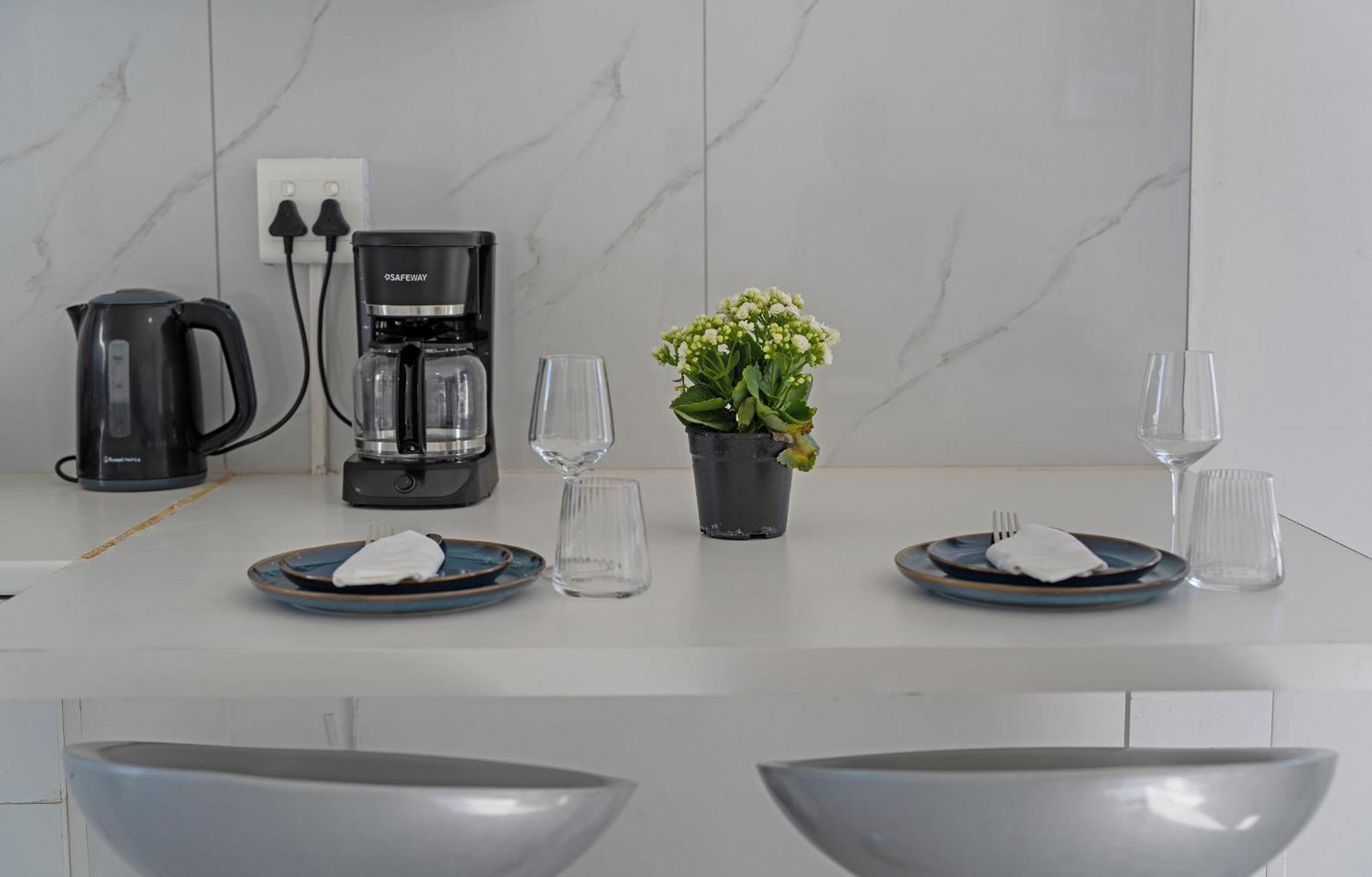 Apartment Winter Special! Cozy Luxury Lifestyle! *