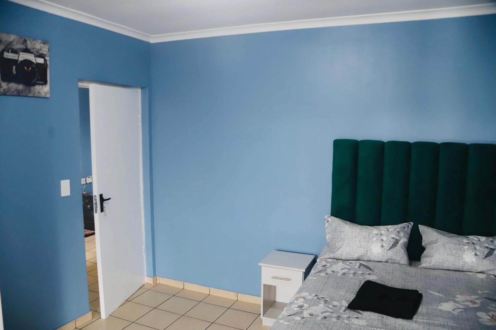 Apartment Brown Cape Town